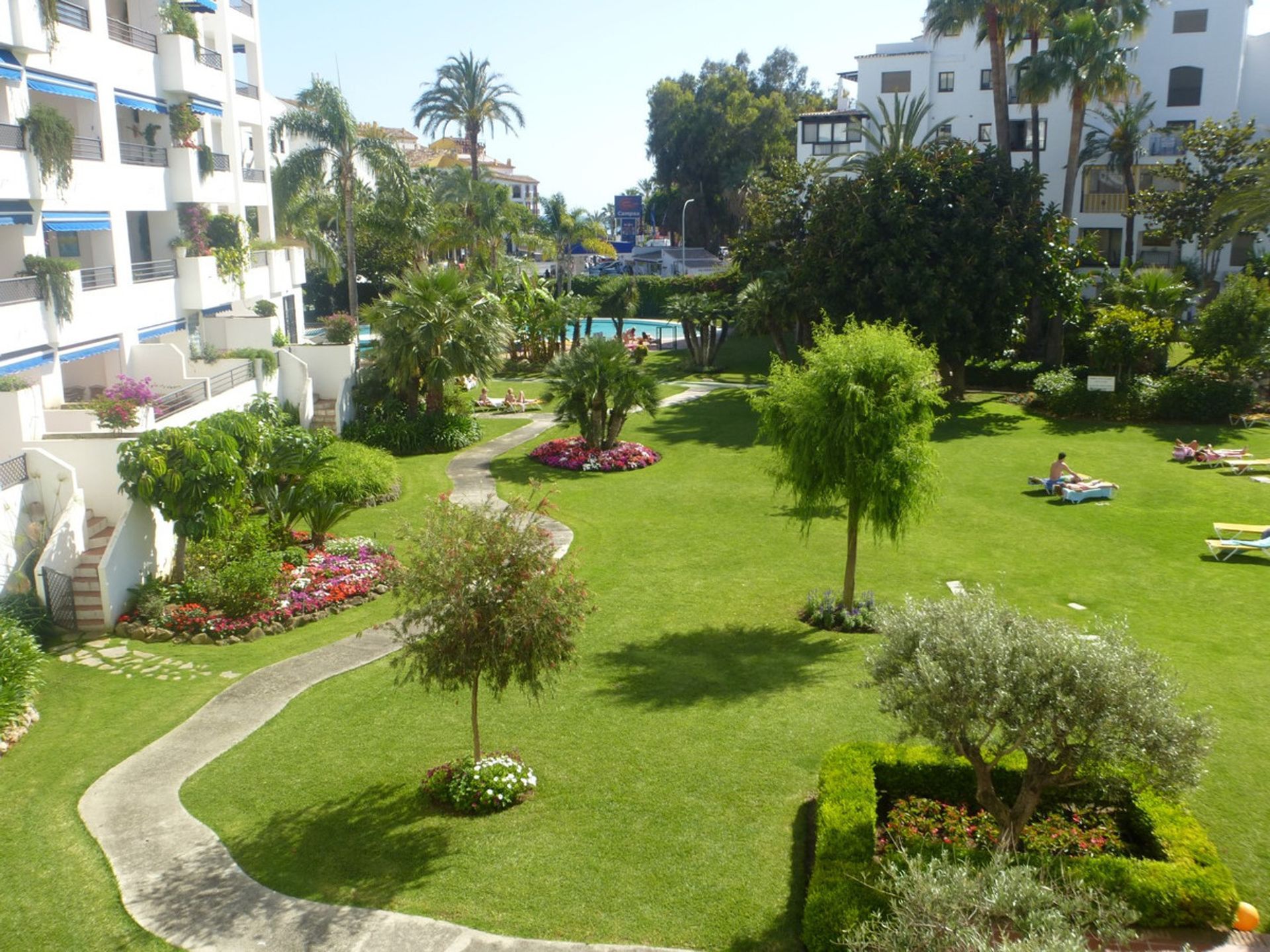 Condominium in Marbella, Andalucía 11181633