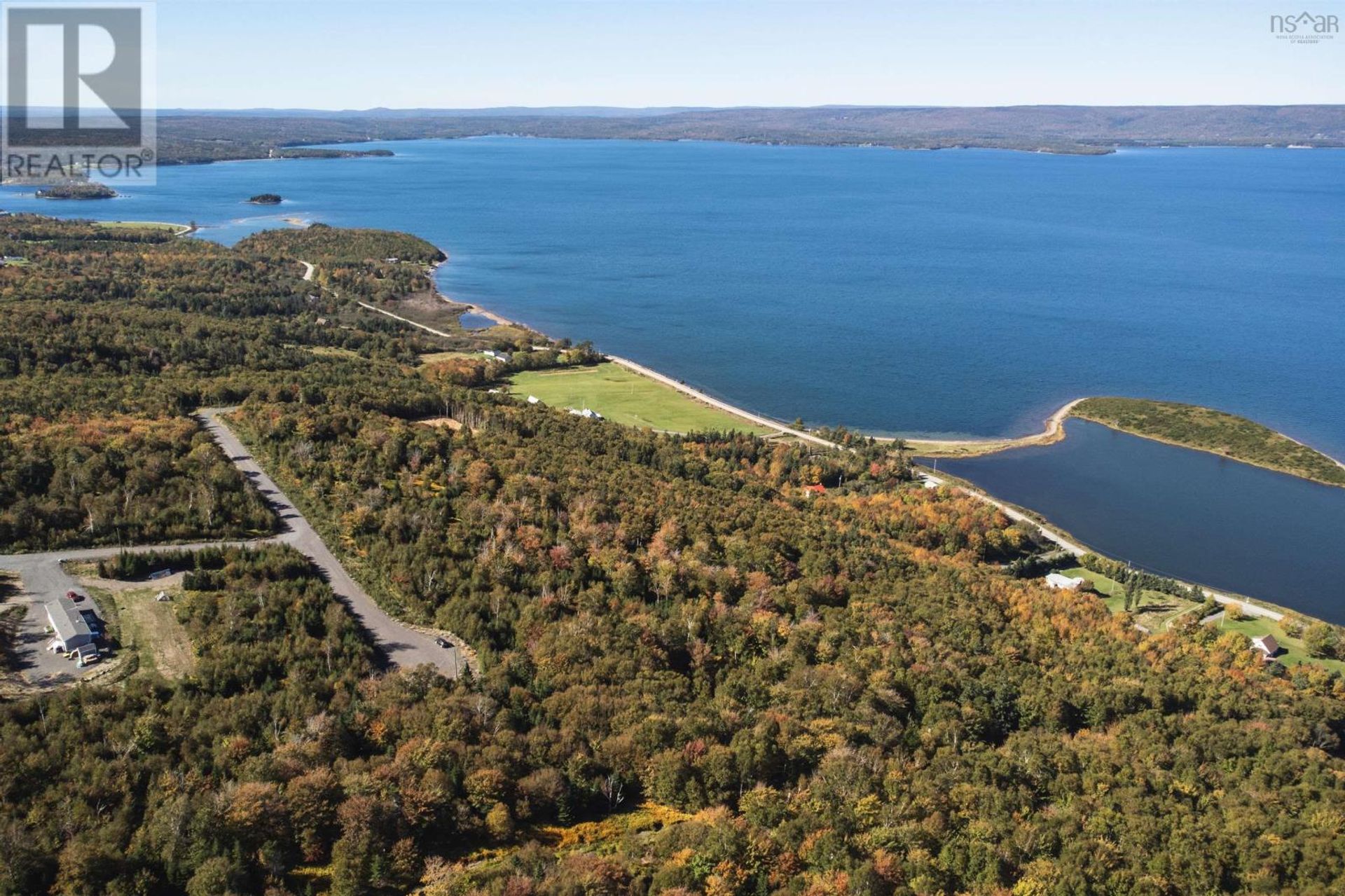 Wylądować w Saint Georges Channel, Nova Scotia 11181767