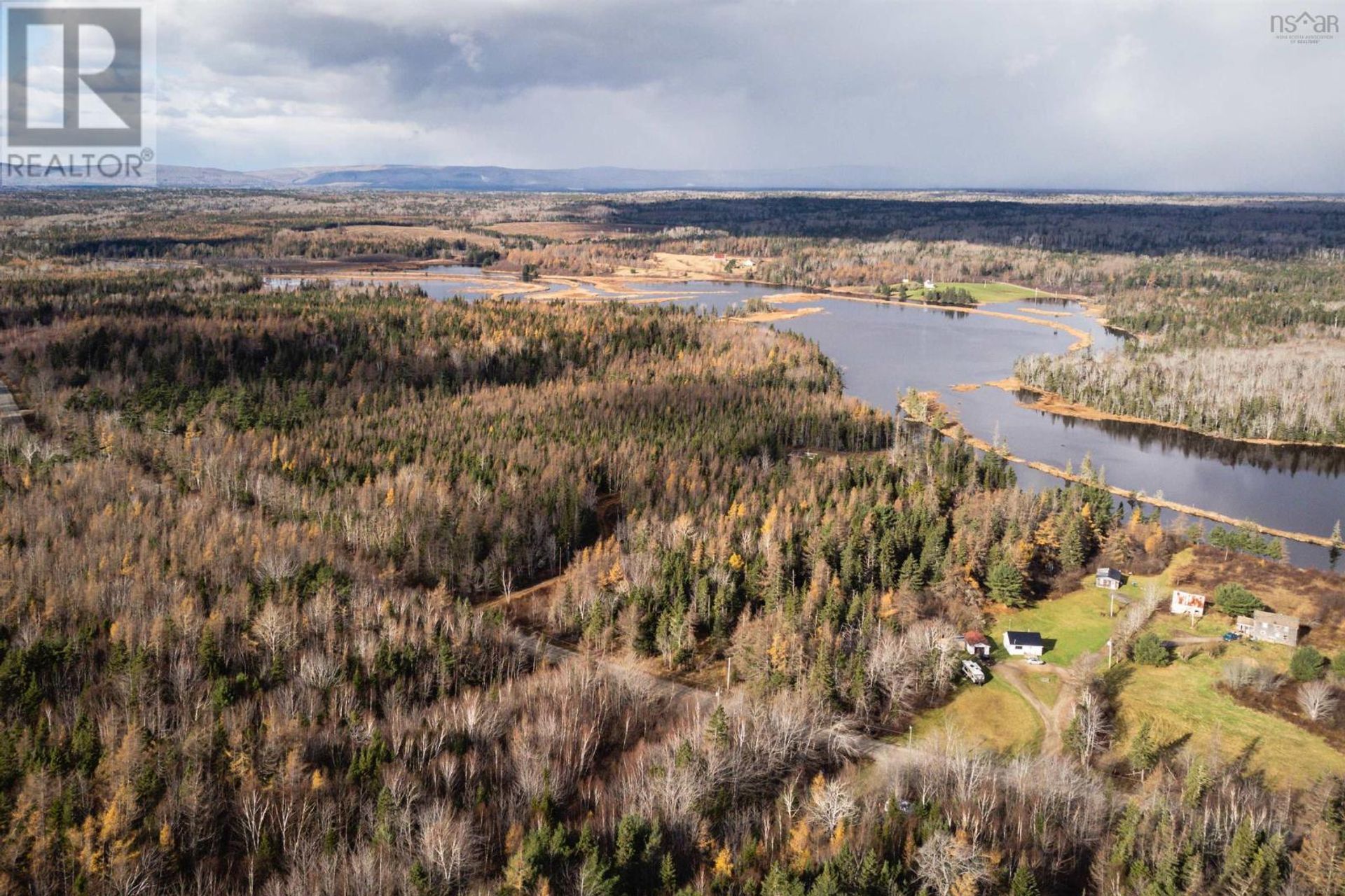 Land im Inverness, Neuschottland 11181818