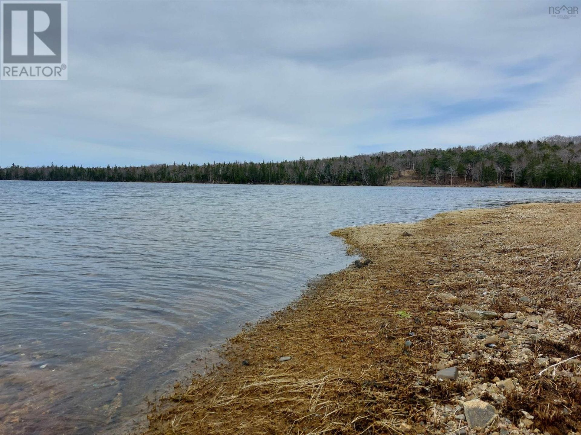 Wylądować w Militia Point, Nova Scotia 11181833