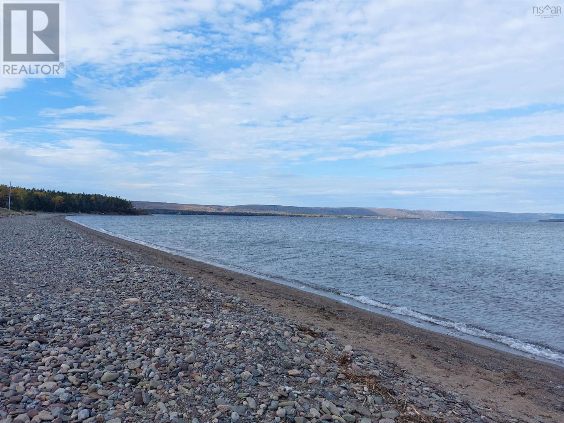 Wylądować w West Bay, Nova Scotia 11181905