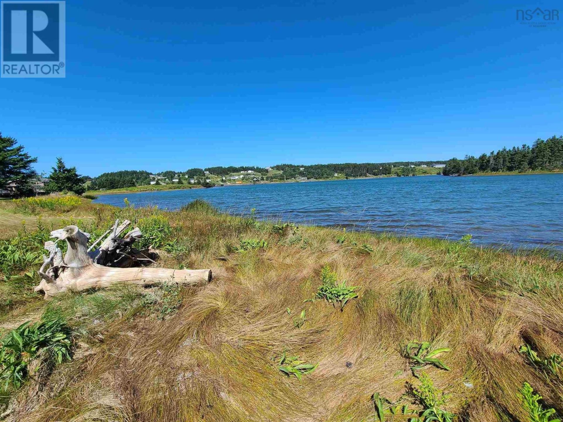 Maa sisään River Bourgeois, Nova Scotia 11181907