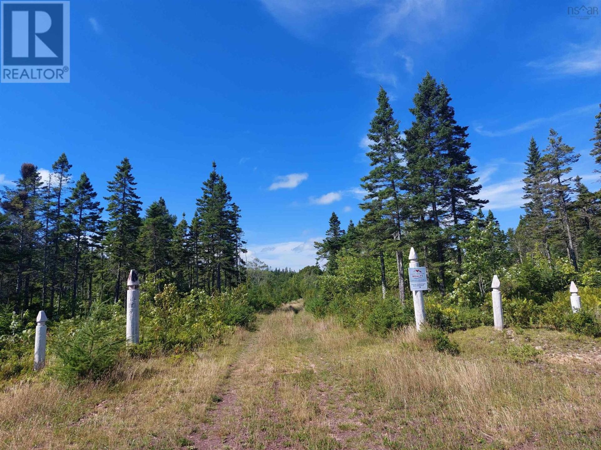 Land in Baddeck, Nova Scotia 11181910