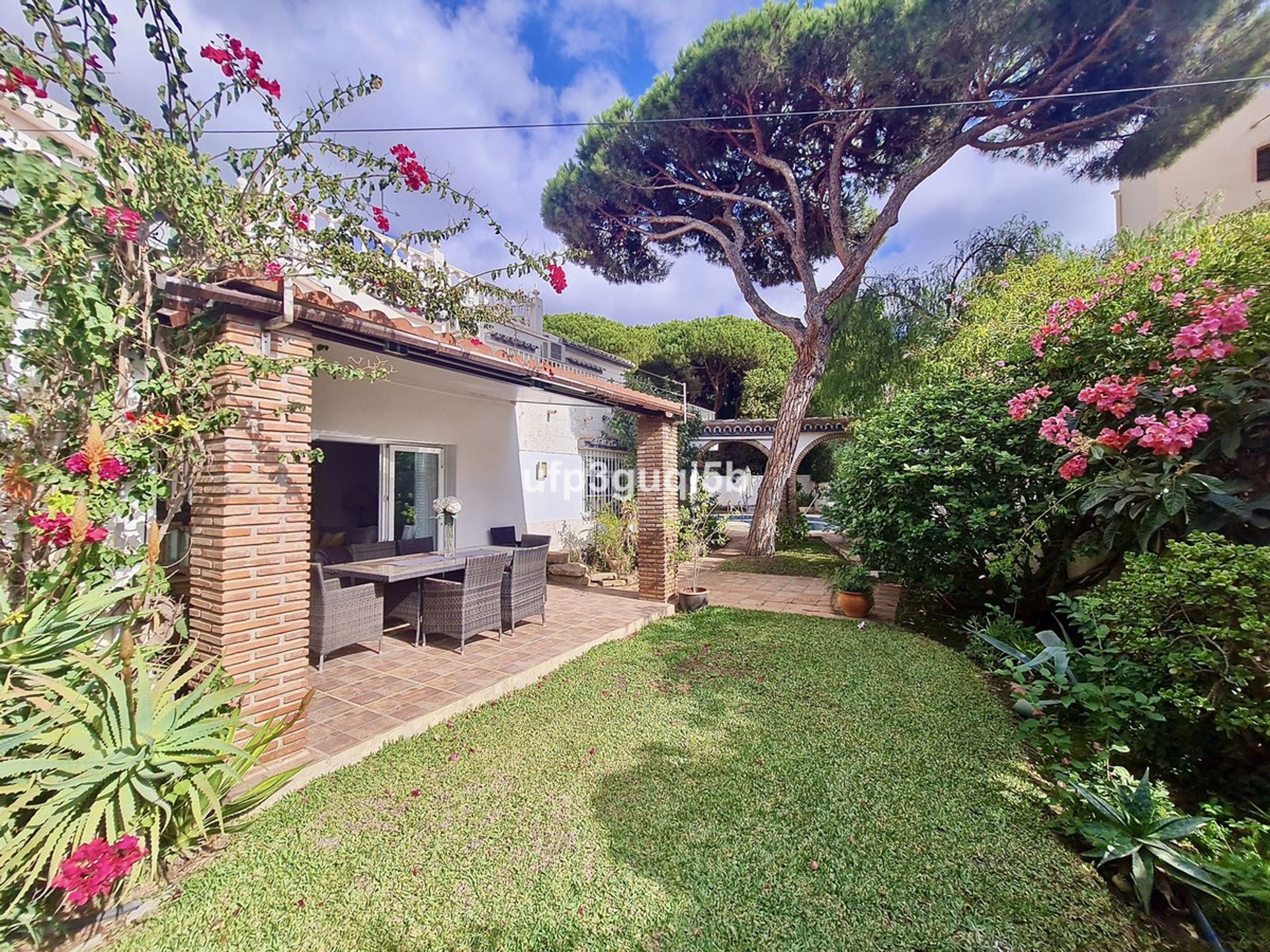 Huis in Marbella, Andalucía 11182096