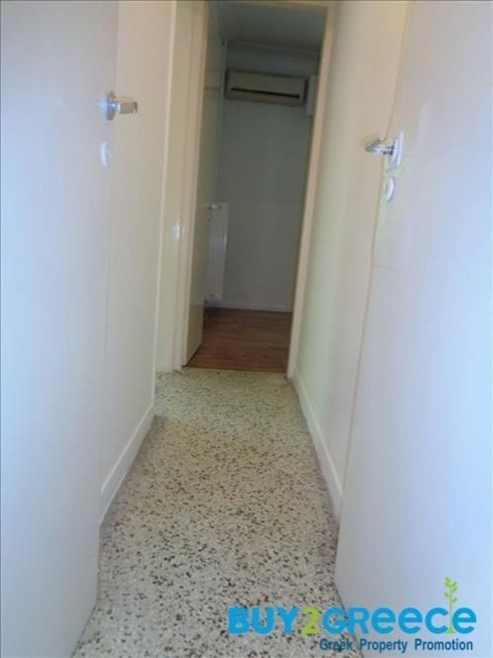 Condominium in Athina,  11182466