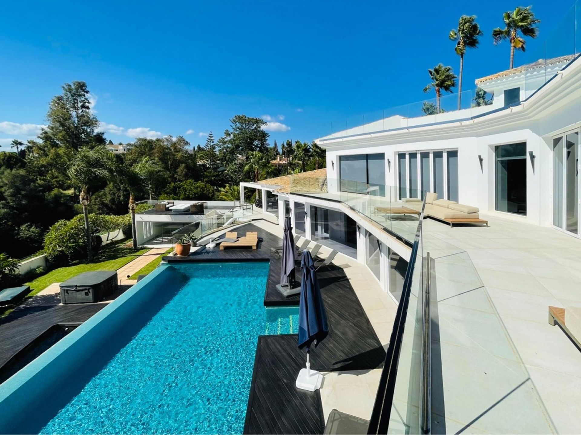 Haus im Marbella, Andalucía 11184734