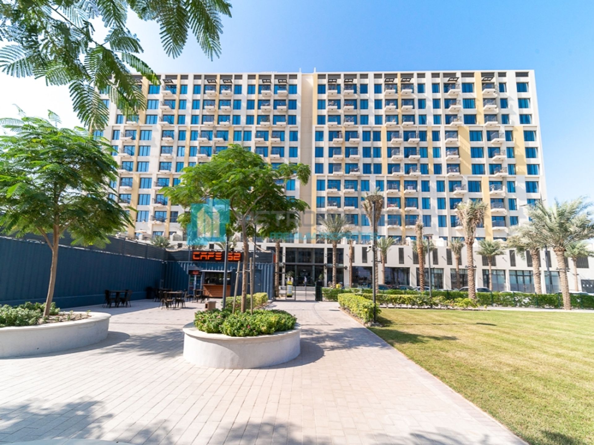 Condominium in , Dubai 11184868