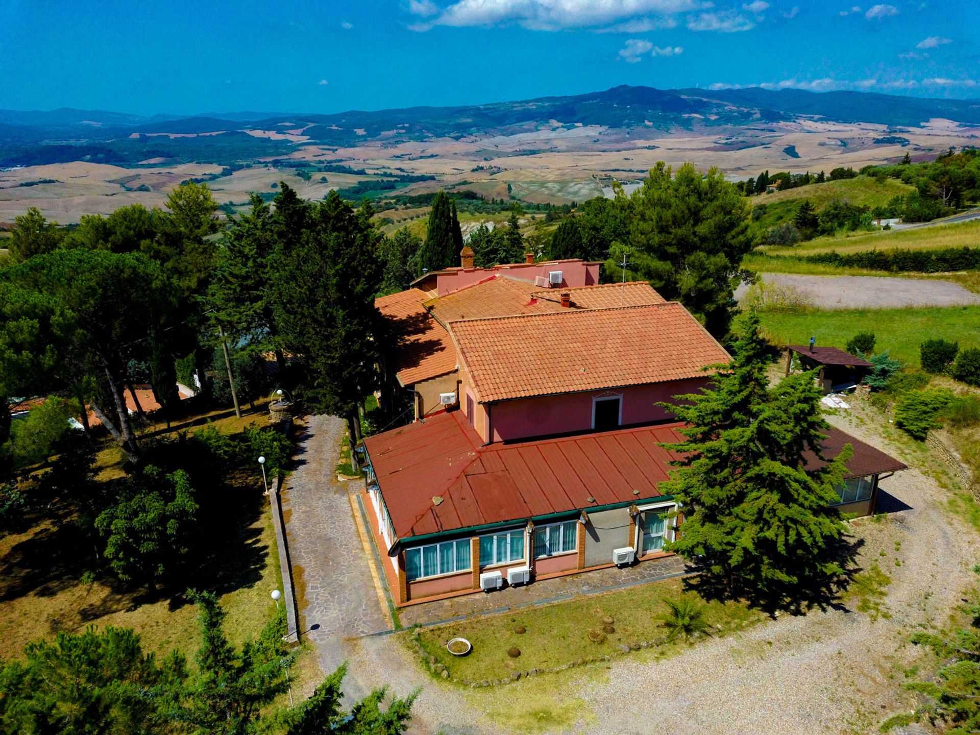 Annen i Volterra, Toscana 11185202