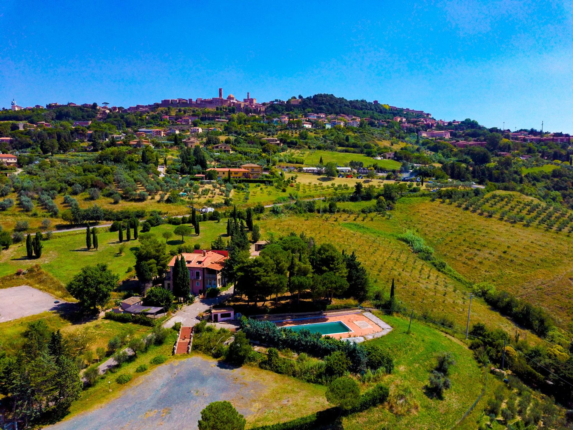 Annen i Volterra, Toscana 11185202