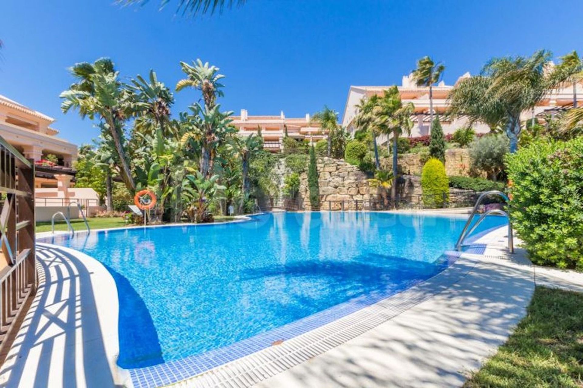 Condominio en Marbella, Andalucía 11185440