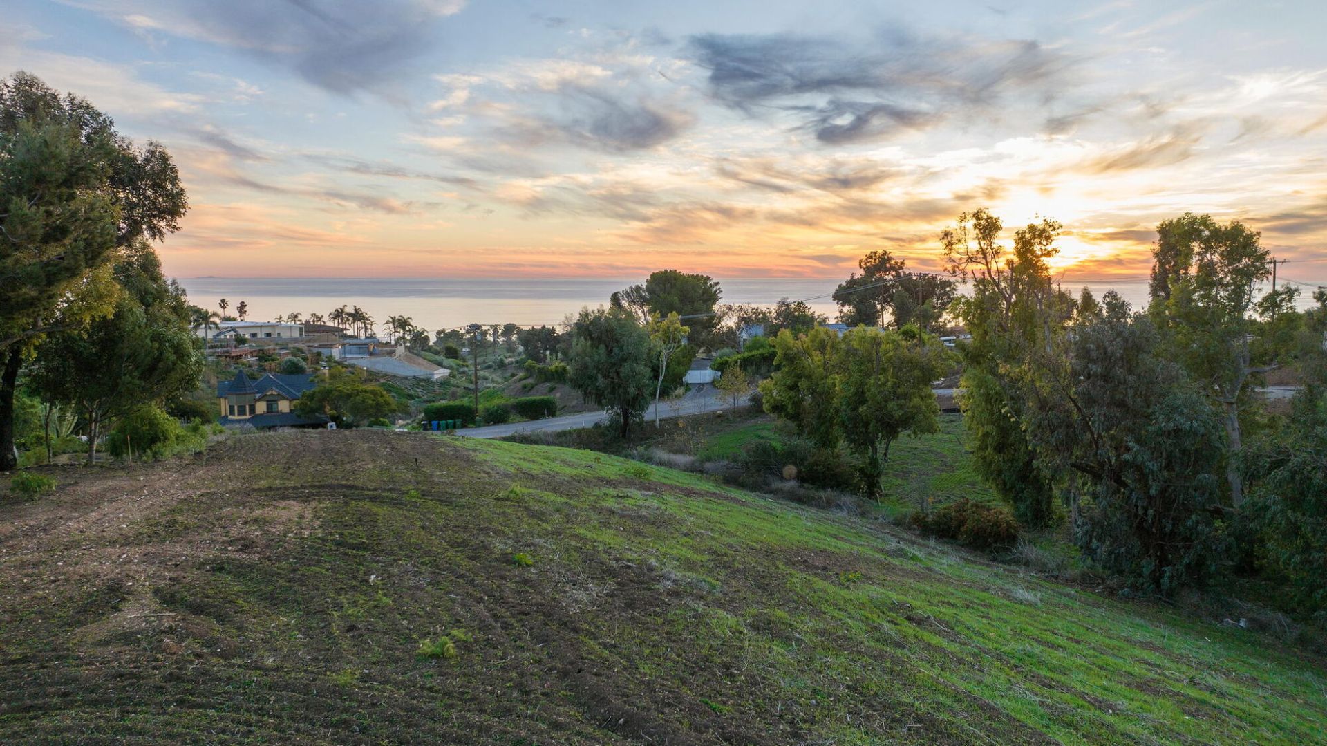 Terre dans Malibu, California 11185448