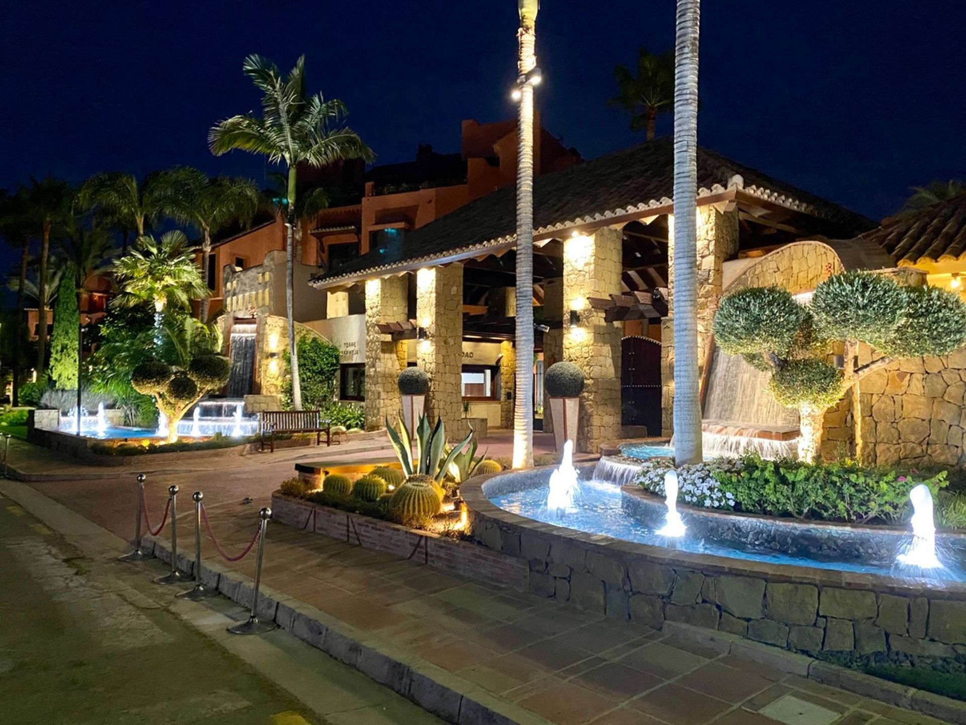 Condominium dans Marbella, Andalucía 11185472