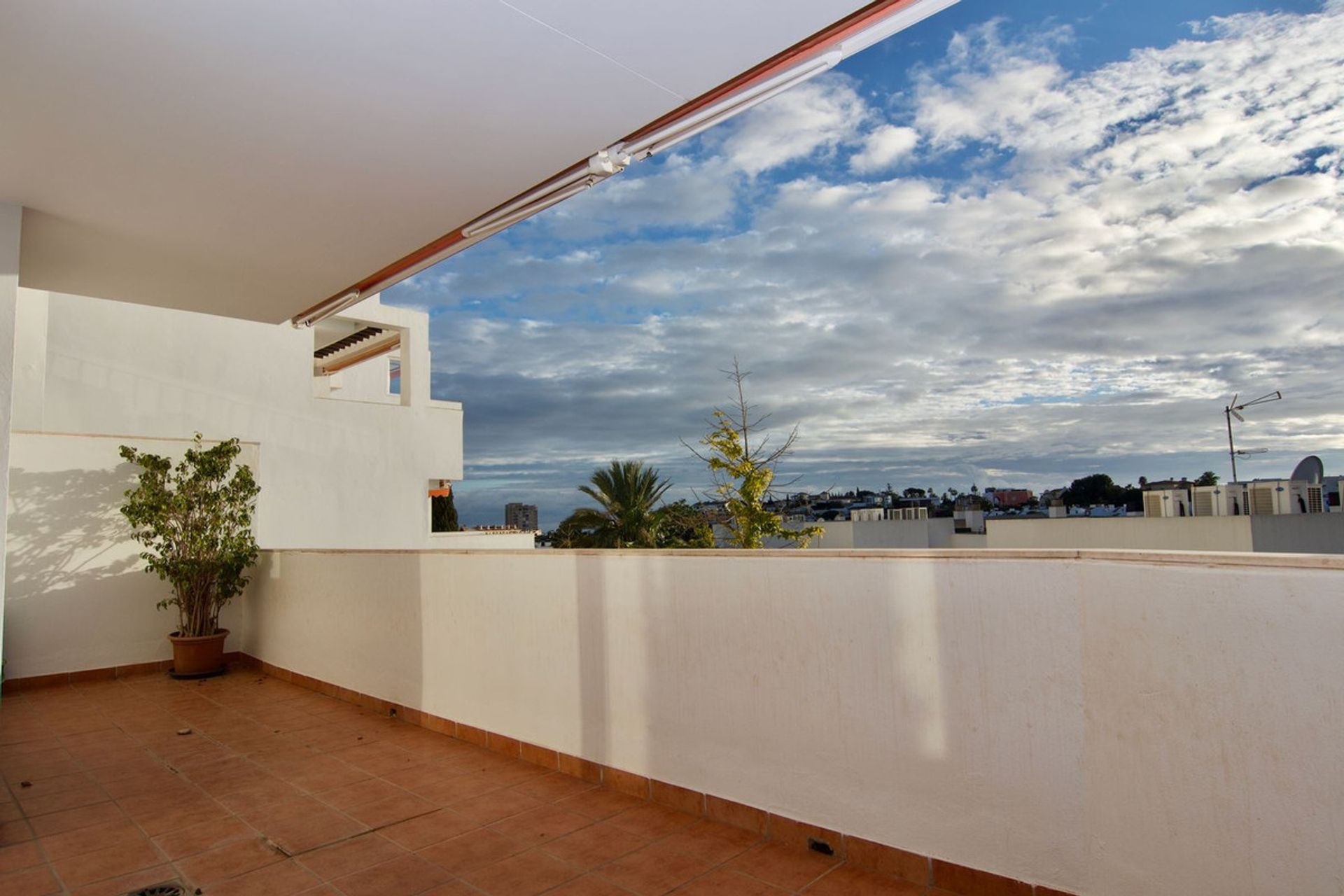 Condominium in Benalmádena, Andalusia 11185840