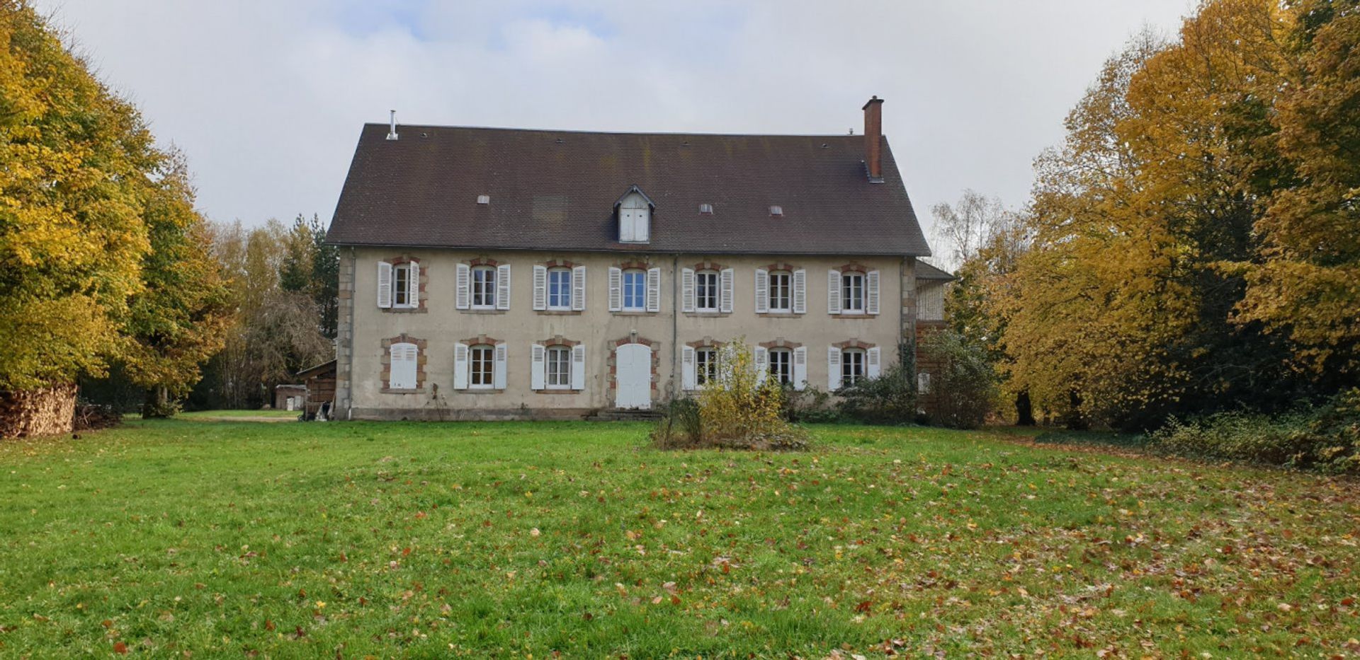 Andere in Messeix, Auvergne-Rhône-Alpes 11185982