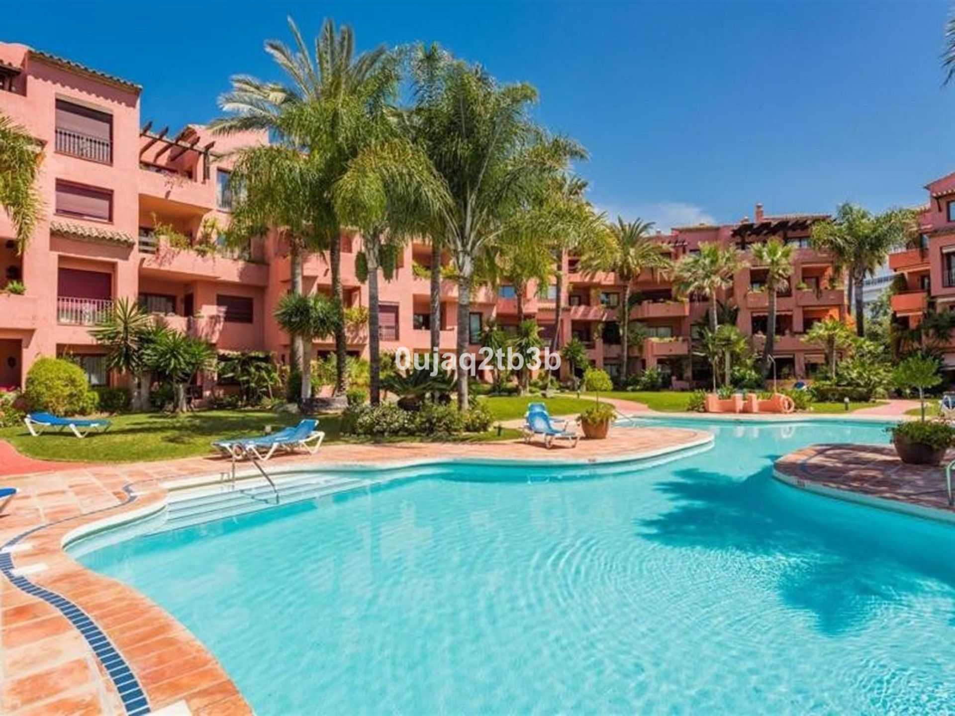 Condominium in Las Rosas, Canary Islands 11186005