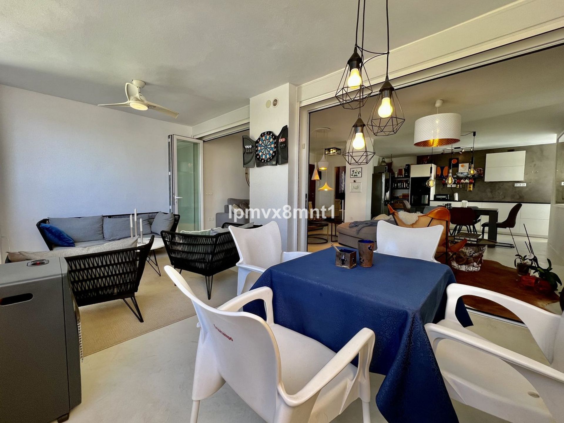 Condominium in Marbella, Andalucía 11186044