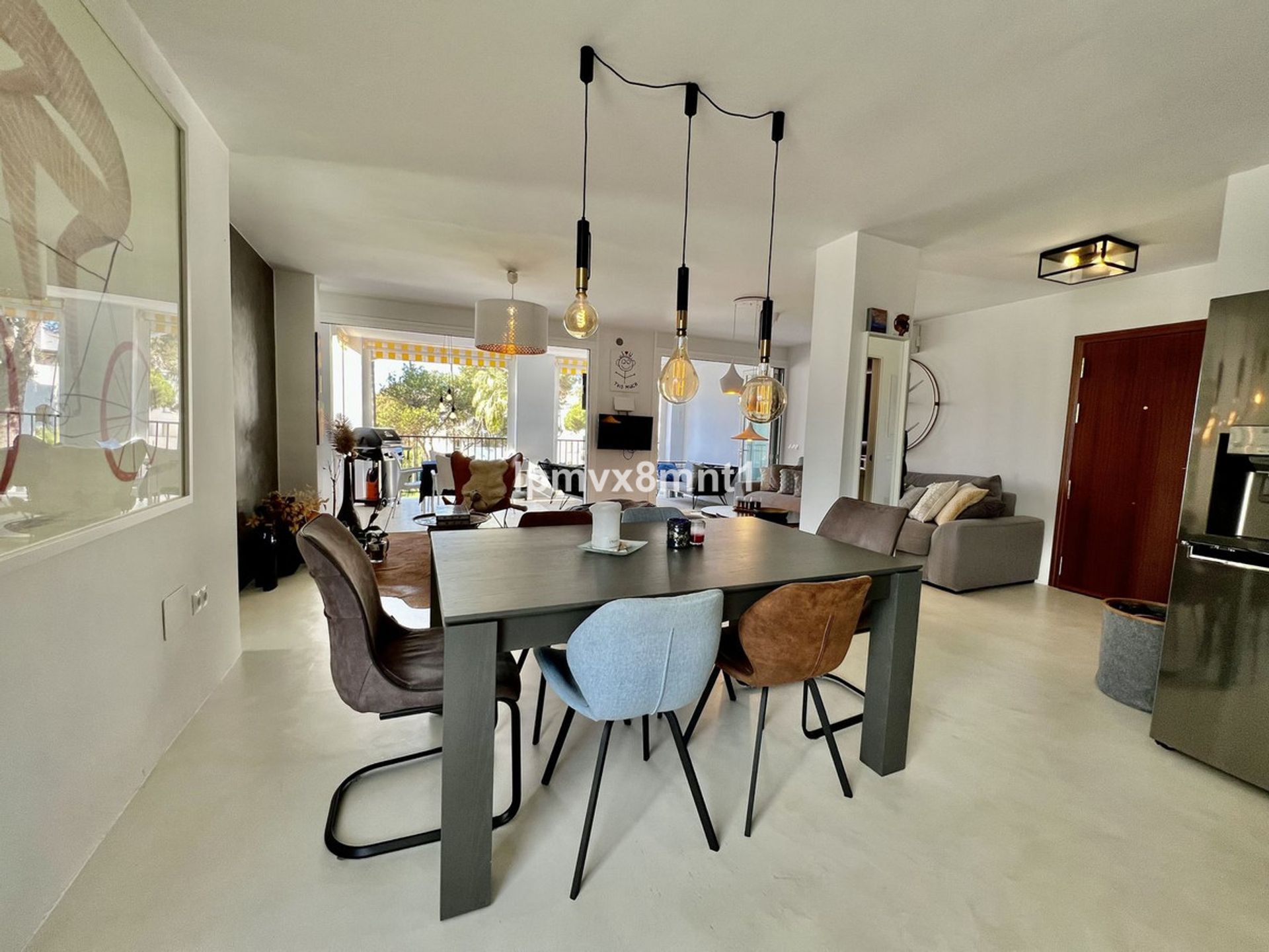 Condominium in Marbella, Andalucía 11186044