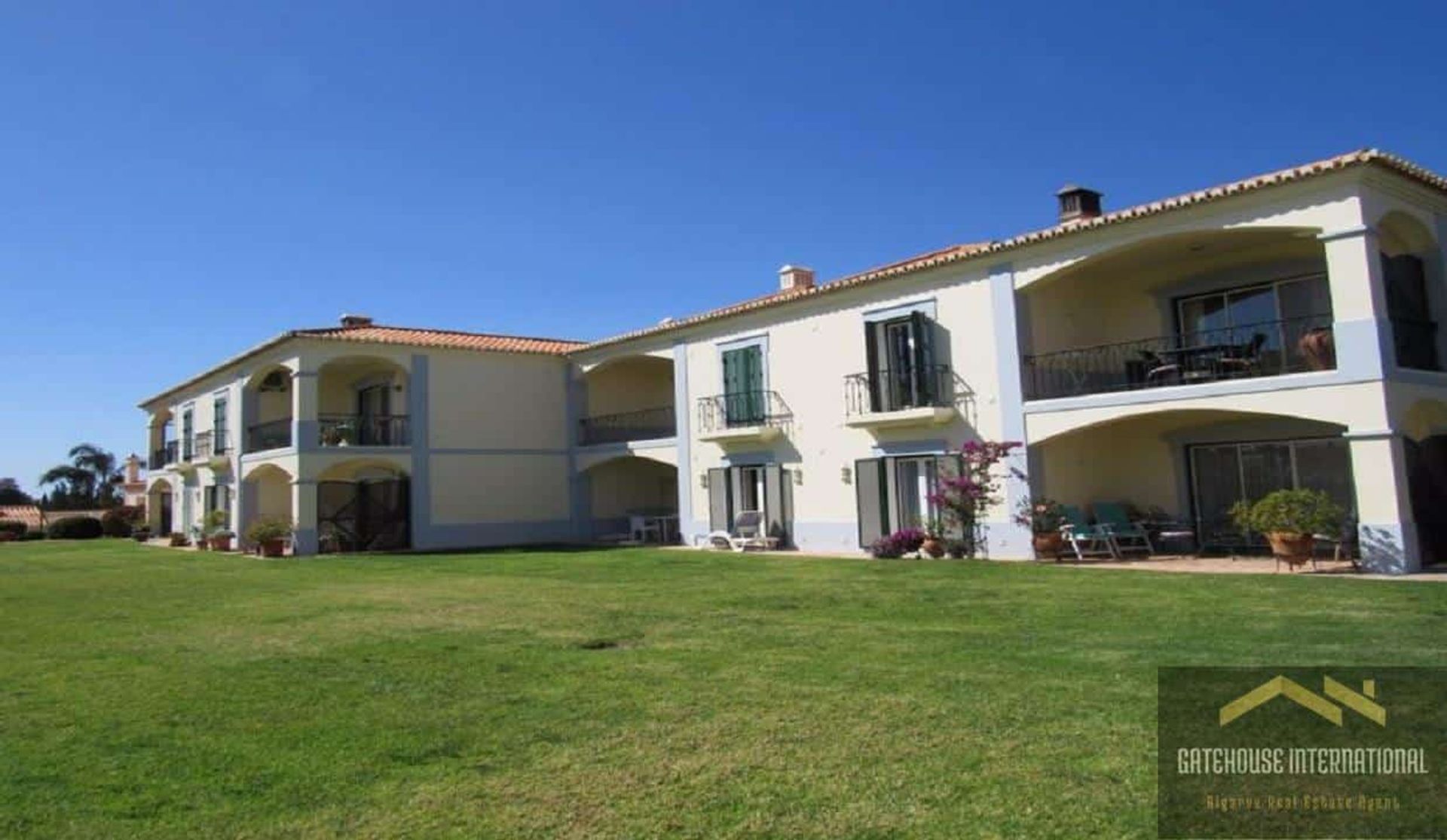 Condominium in Praia do Carvoeiro, Faro 11186084