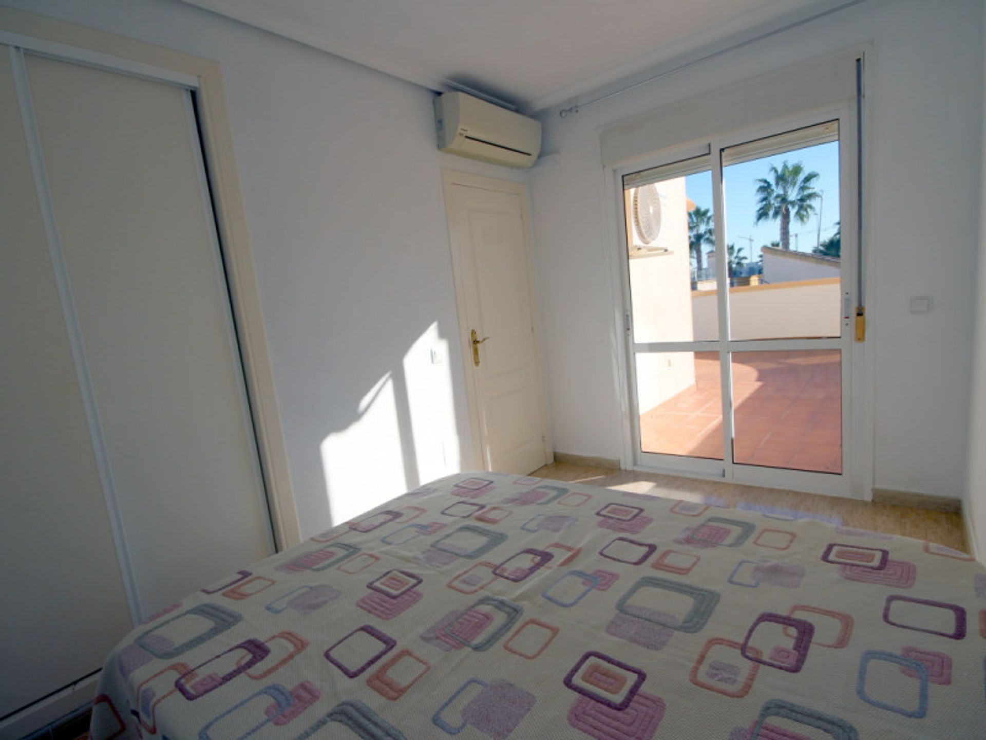 Hus i Torrevieja, Comunidad Valenciana 11186432