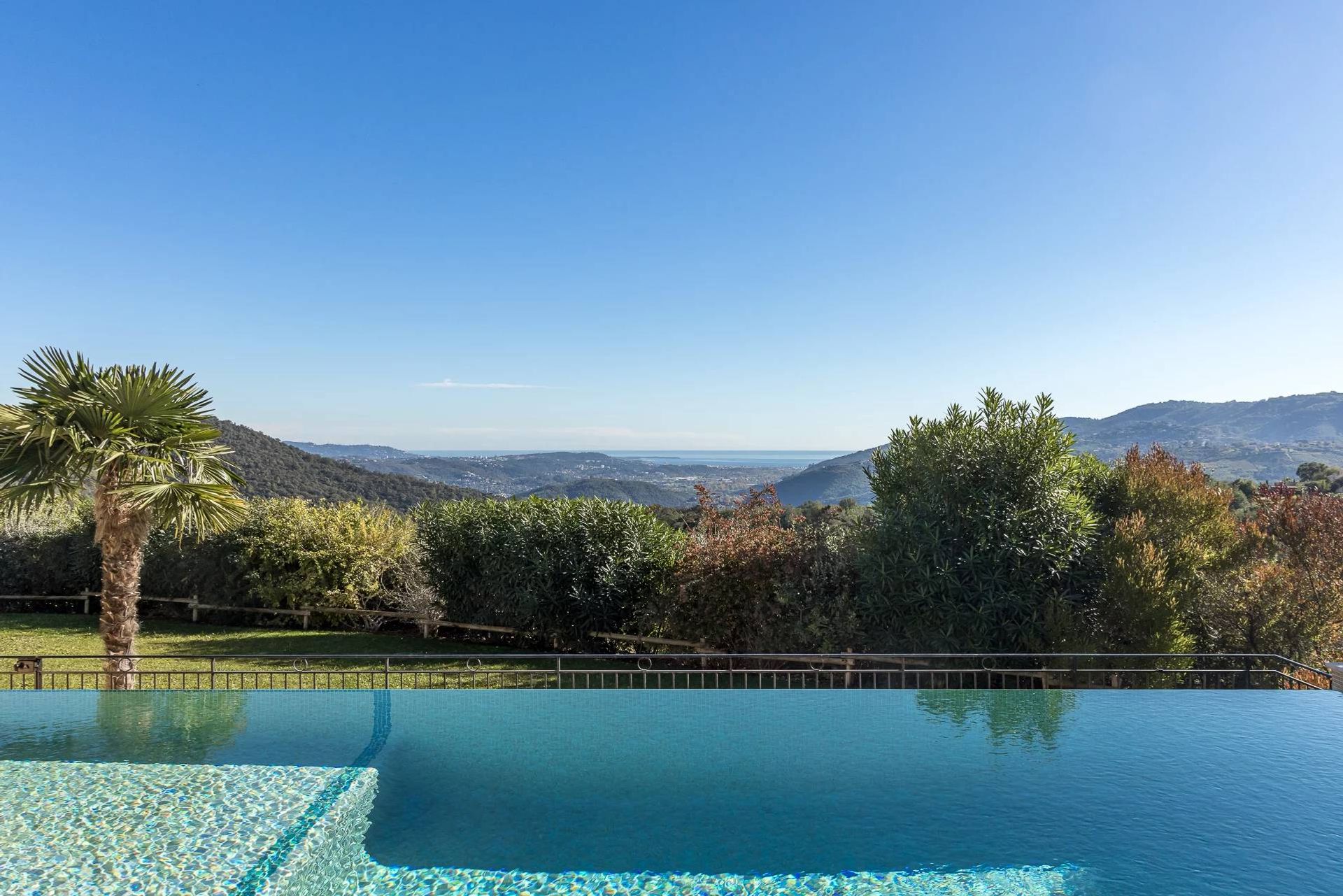 Rumah di Peymeinade, Provence-Alpes-Côte d'Azur 11186722