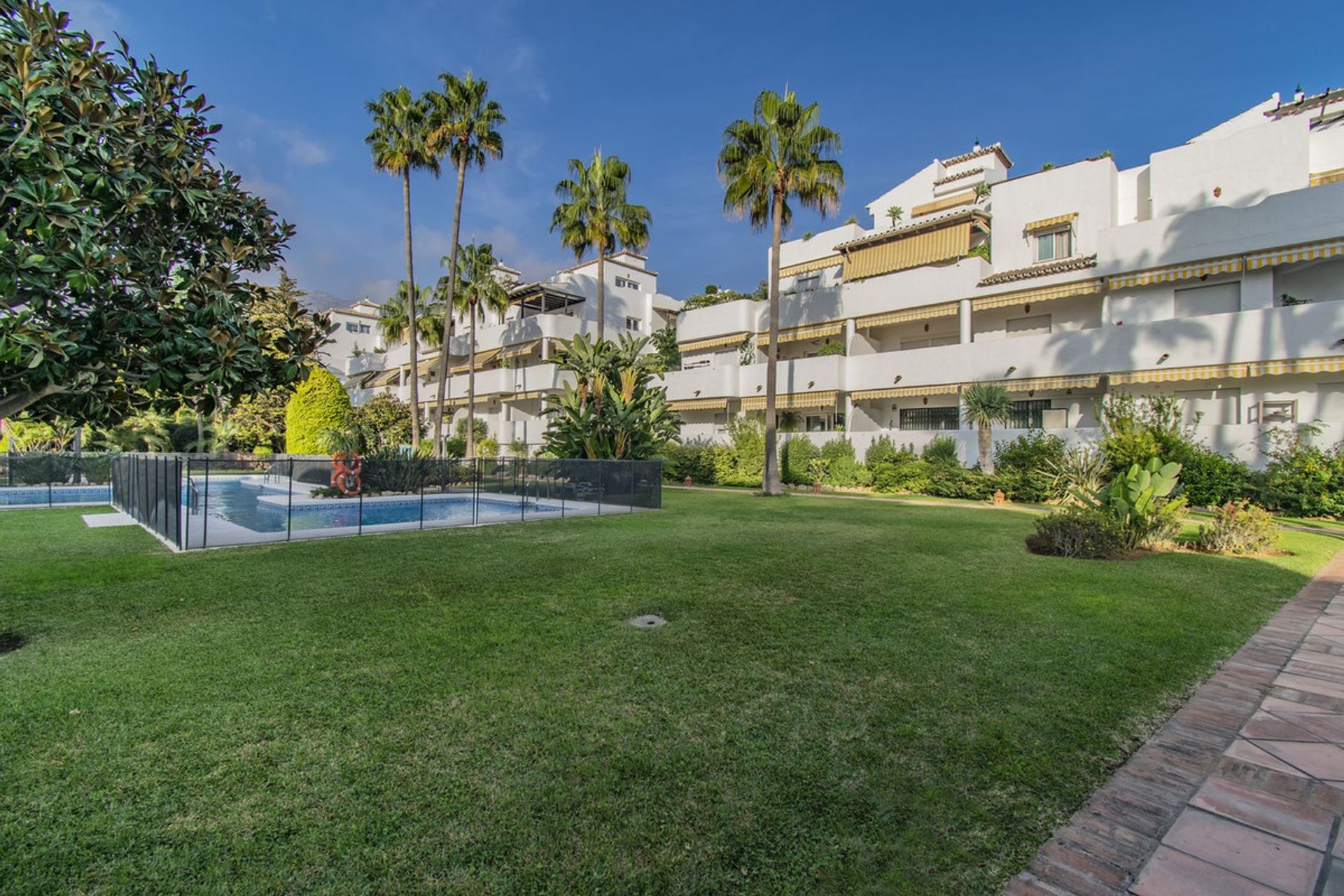 Condominium dans Marbella, Andalucía 11186958