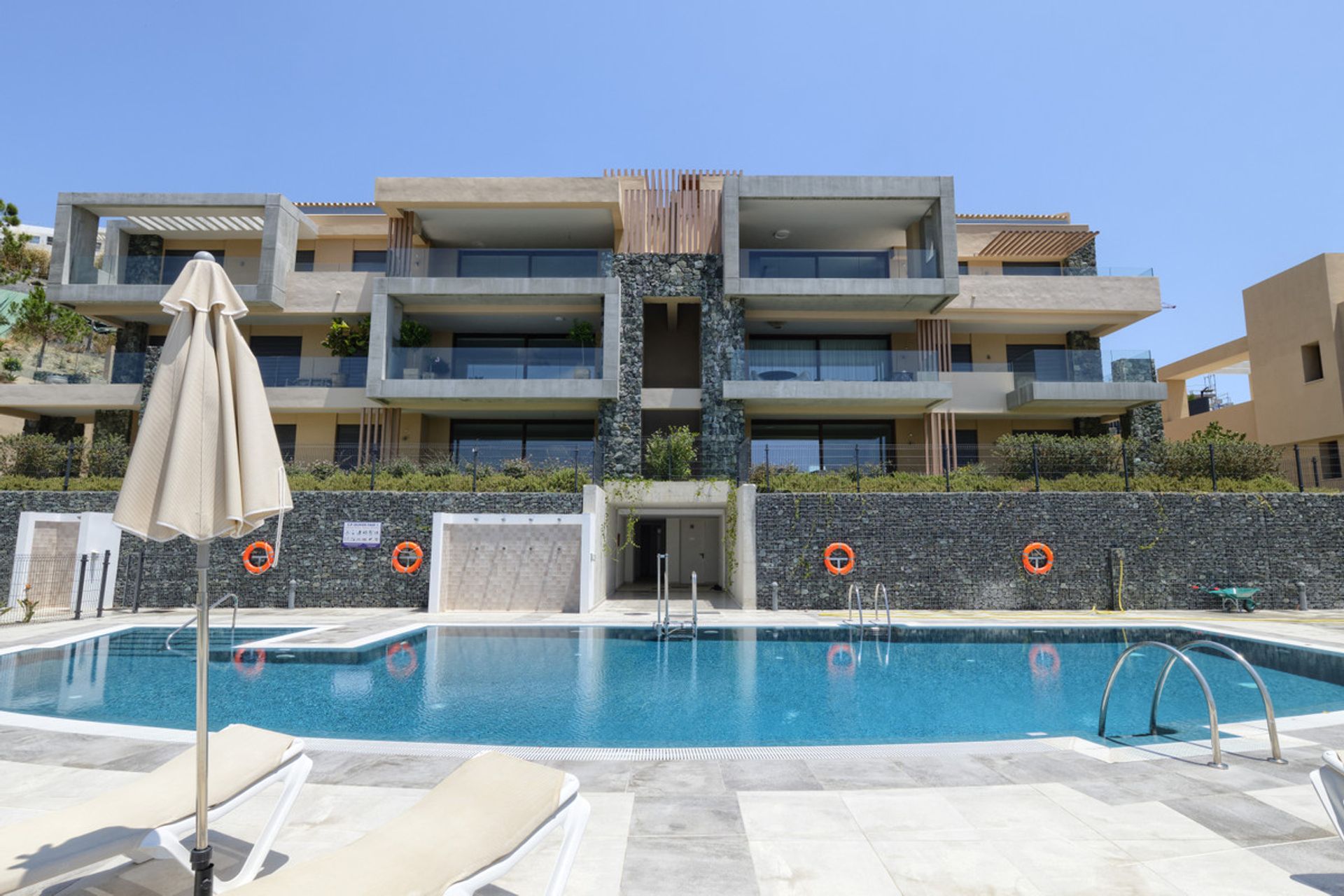 Condominium in Marbella, Andalucía 11187074