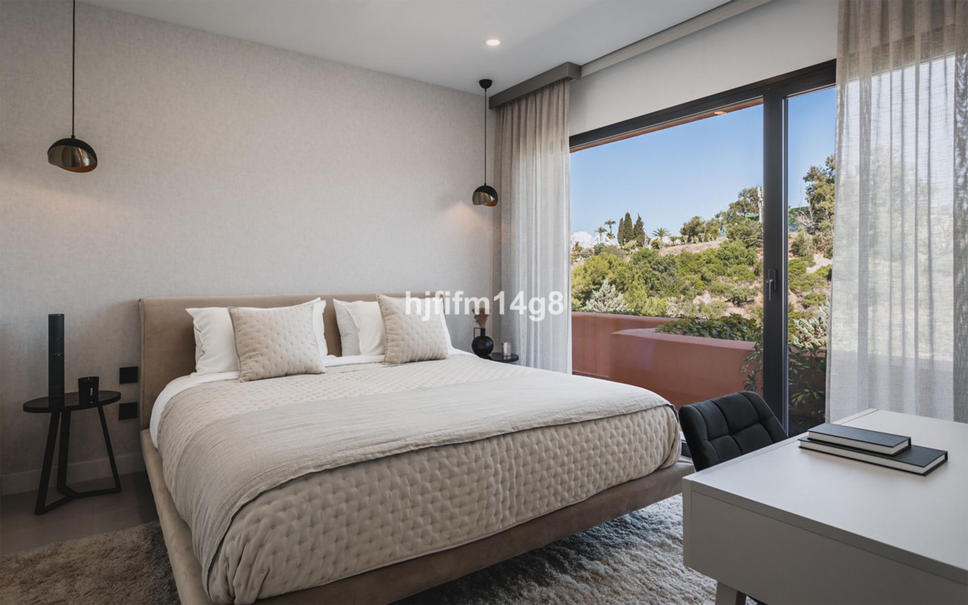 Condominium in Marbella, Andalucía 11187094