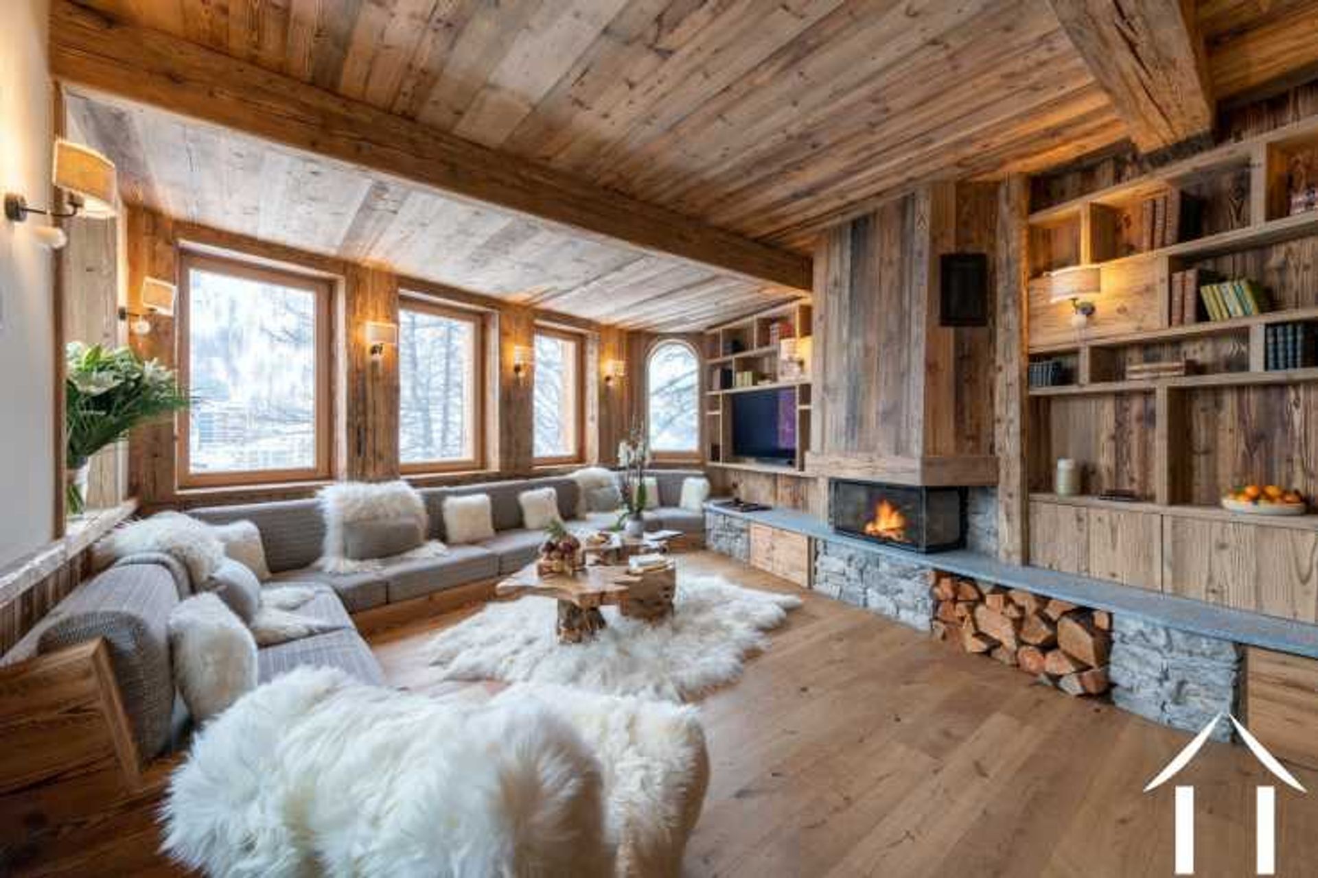 Condominium in Val-d'Isère, Auvergne-Rhône-Alpes 11187183