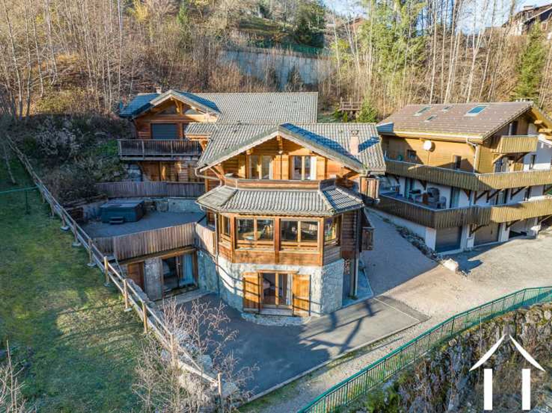 House in Les Gets, Auvergne-Rhône-Alpes 11187187