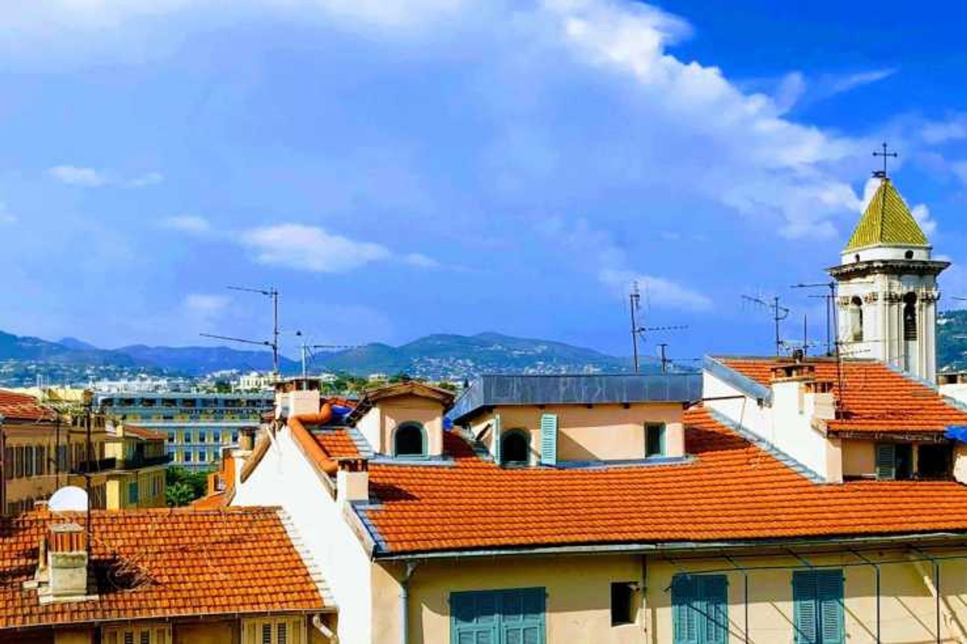 Condominium in Nice, Provence-Alpes-Côte d'Azur 11187198