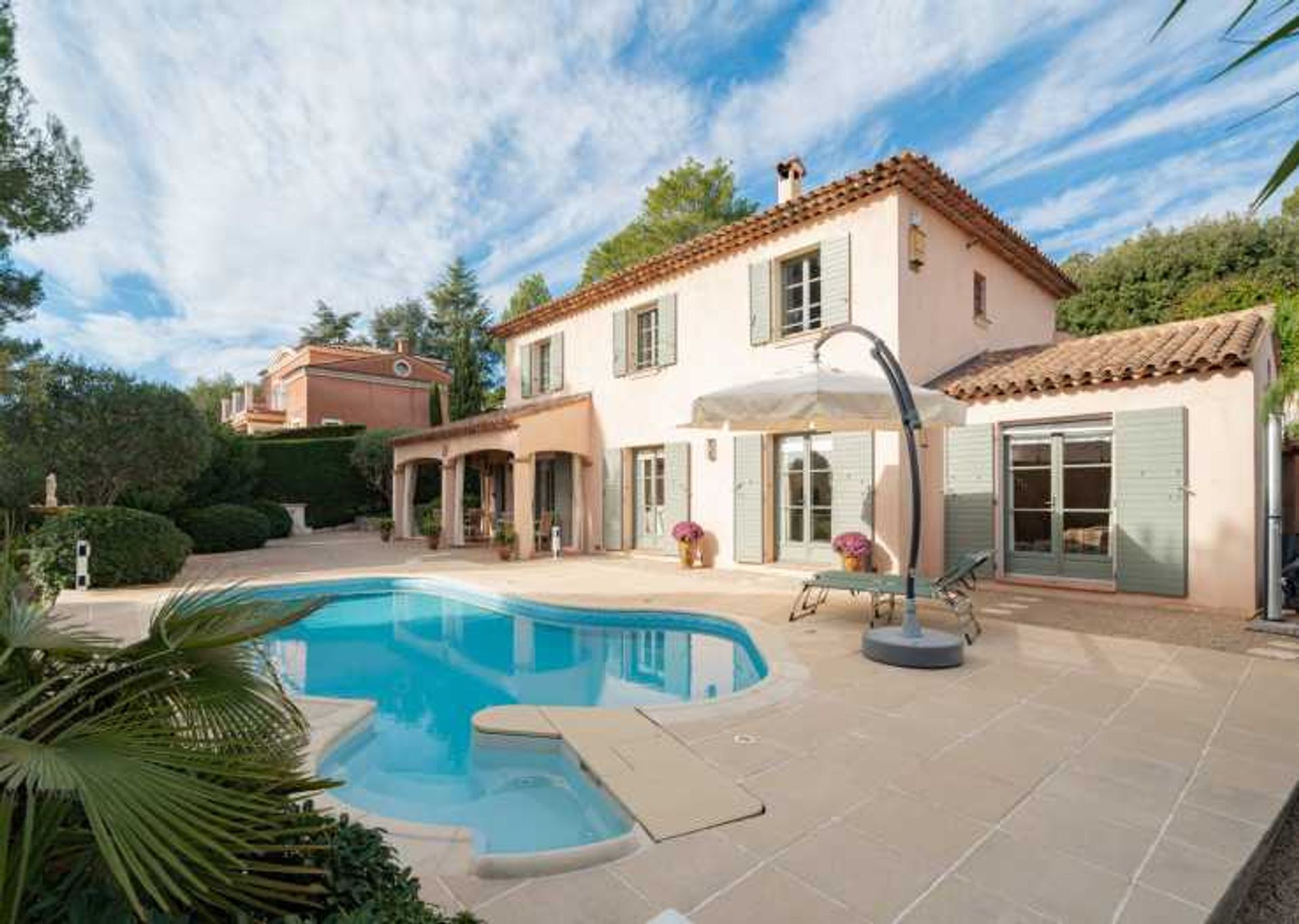 House in Biot, Provence-Alpes-Cote d'Azur 11187218