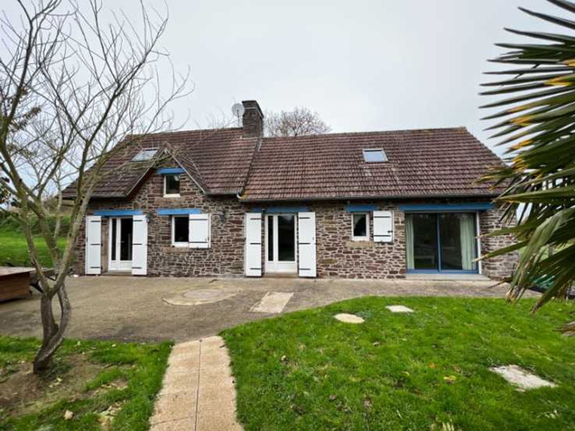 rumah dalam Granville, Normandie 11187236