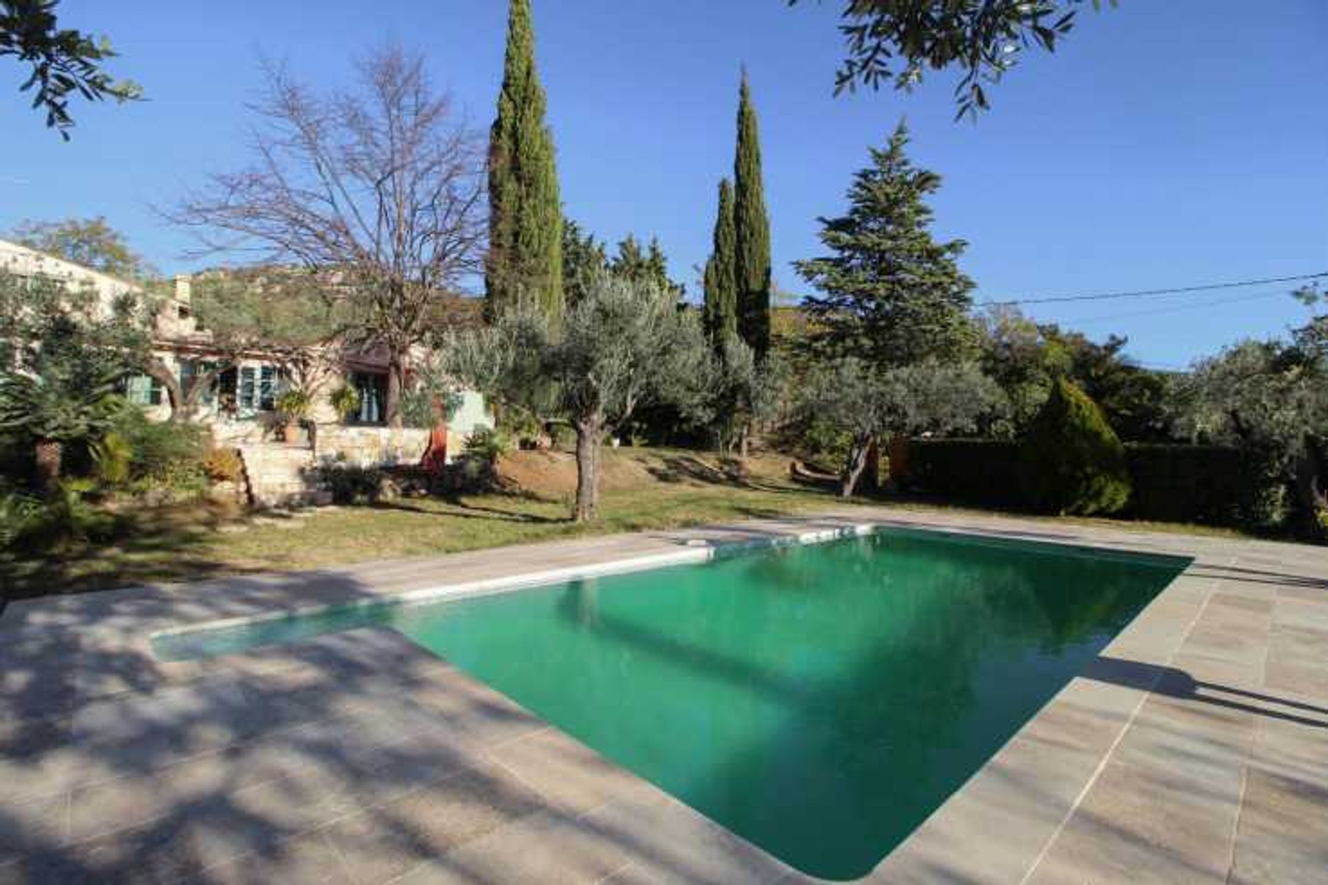 Rumah di Bargemon, Provence-Alpes-Cote d'Azur 11187258