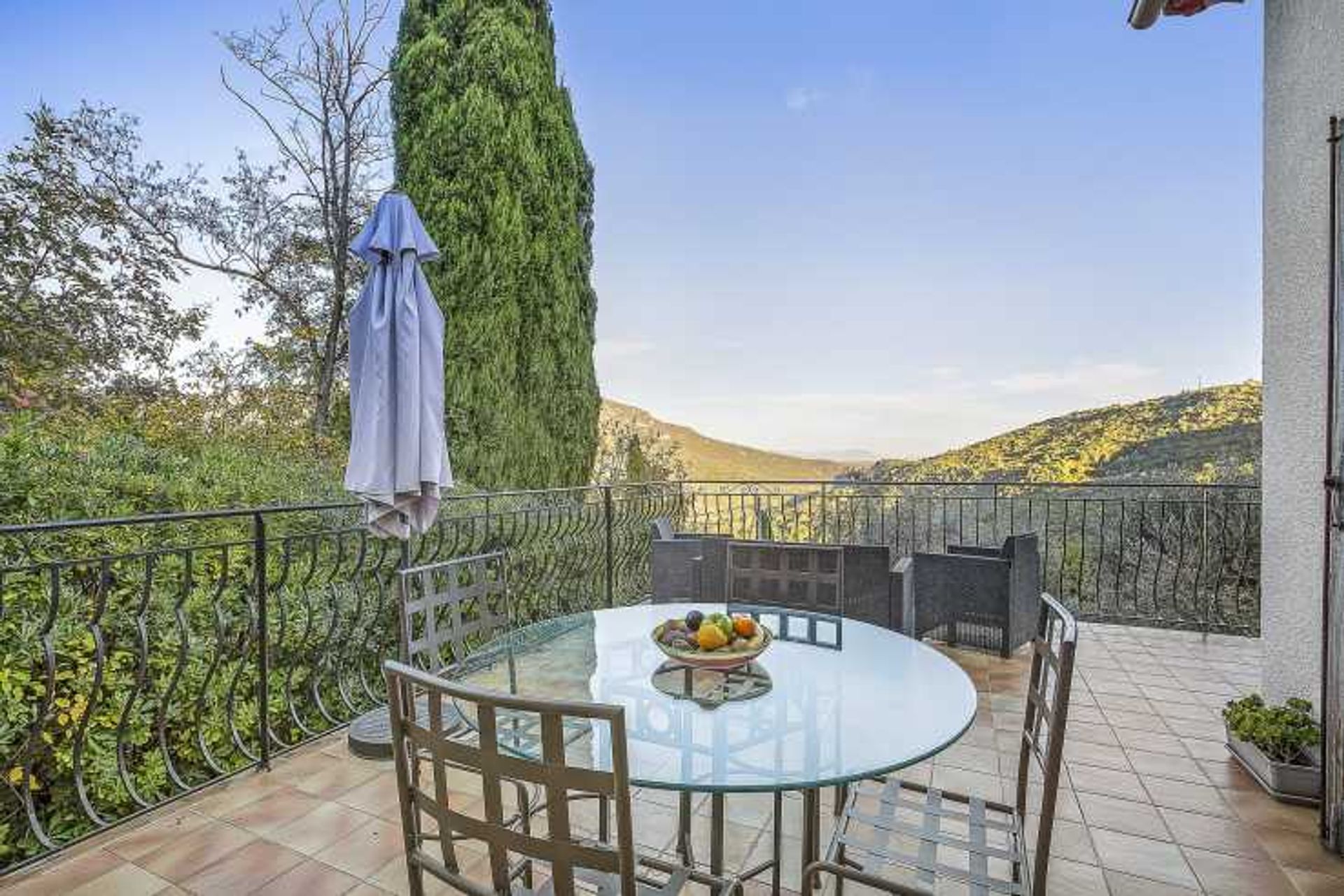 Hus i Le Bar-sur-Loup, Provence-Alpes-Côte d'Azur 11187305