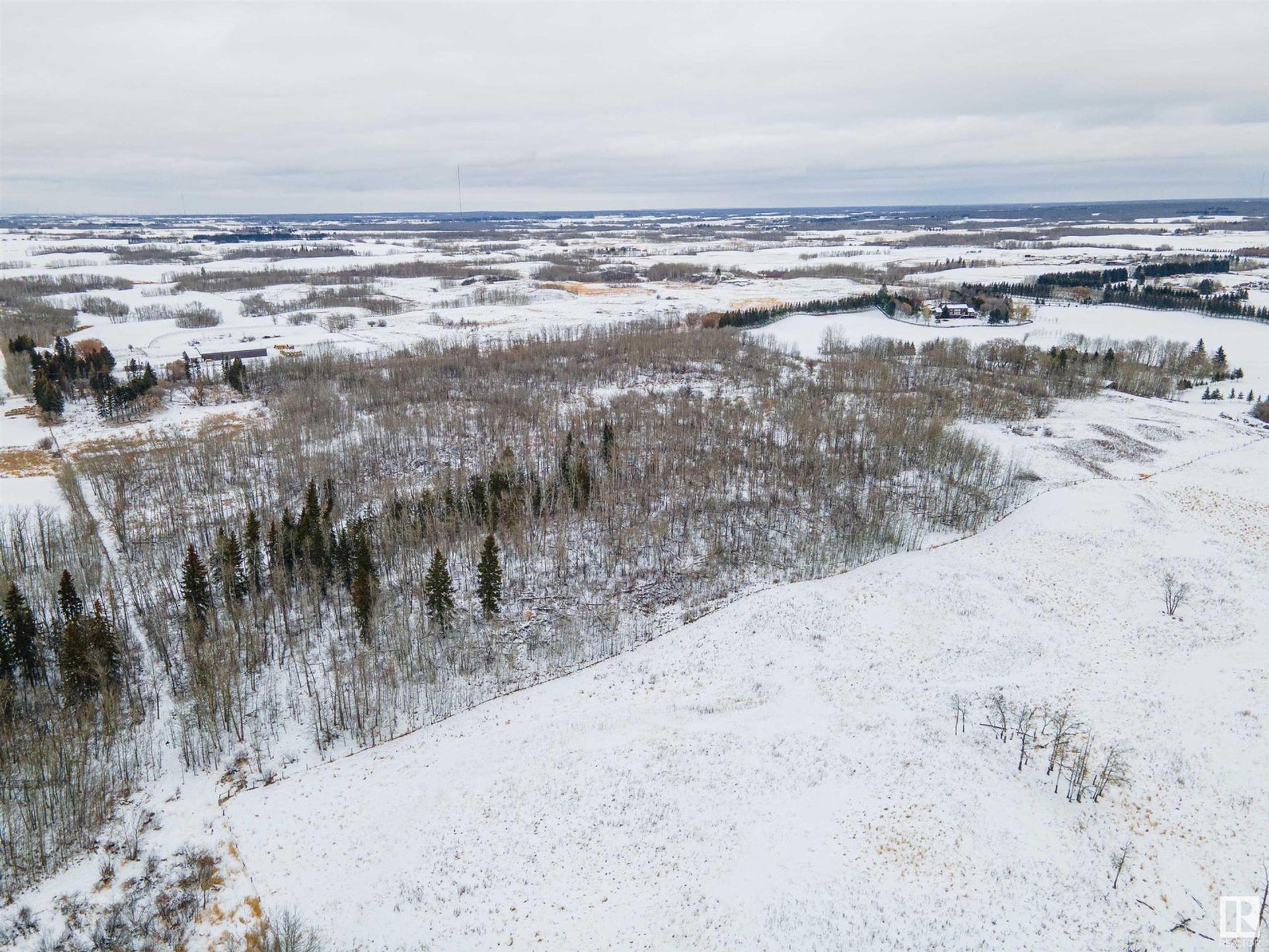 жилой дом в Edmonton, Alberta 11187374