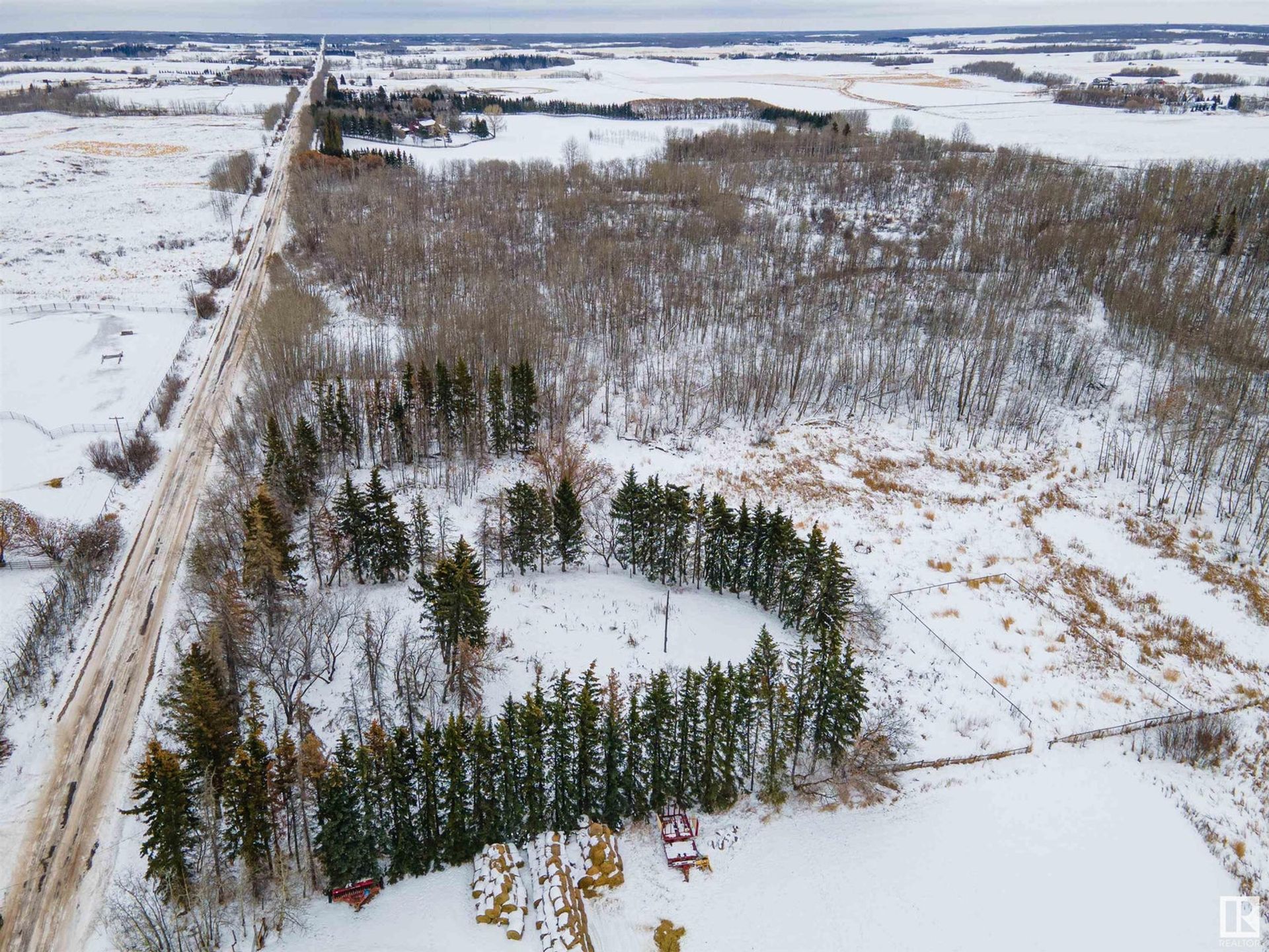 casa en Edmonton, Alberta 11187374