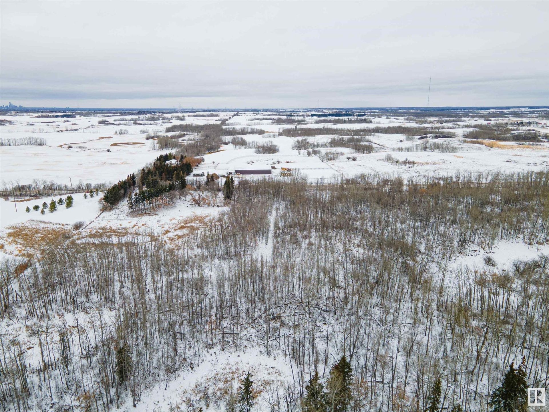 жилой дом в Edmonton, Alberta 11187374