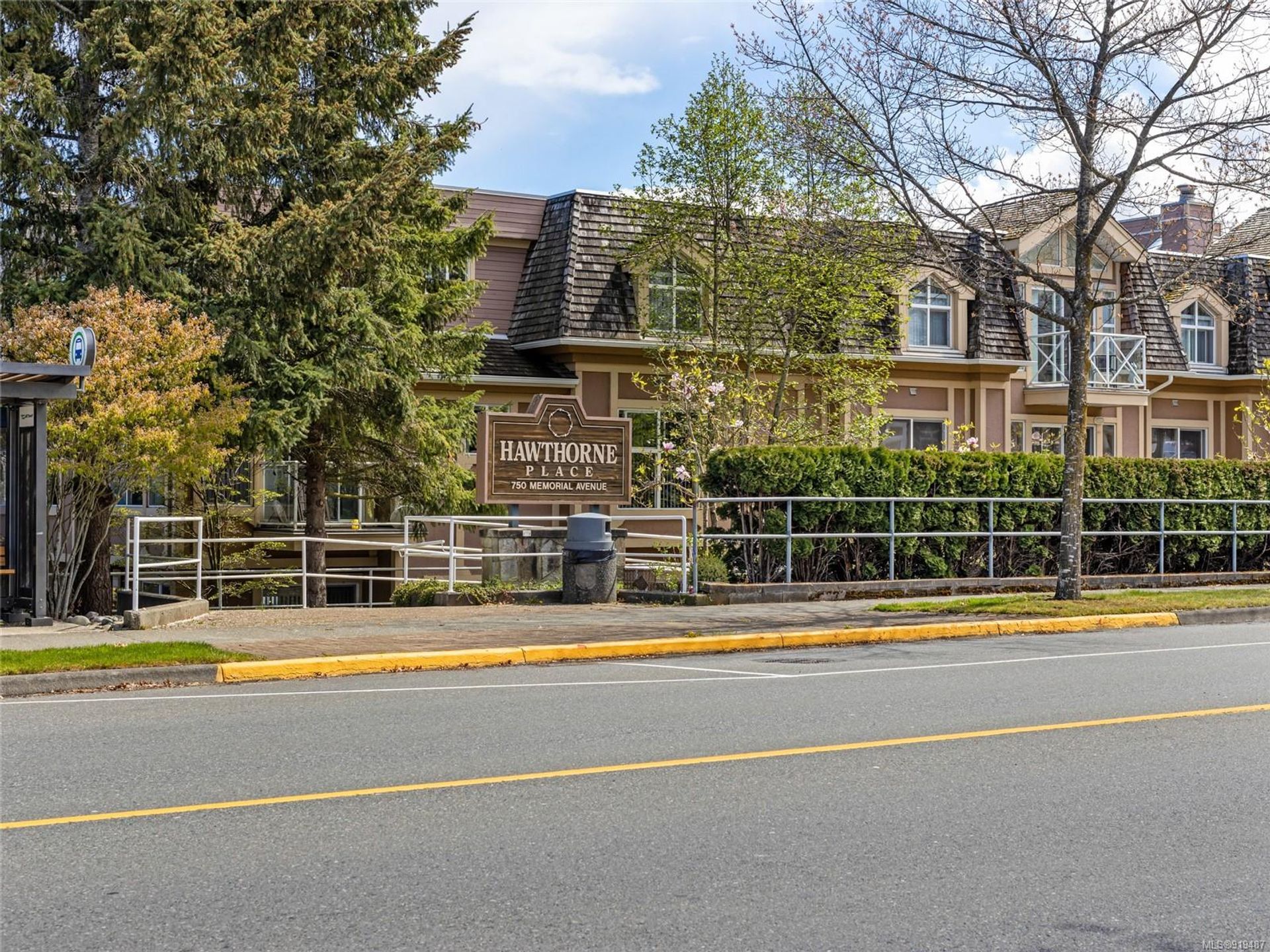 सम्मिलित में Qualicum Beach, British Columbia 11187613