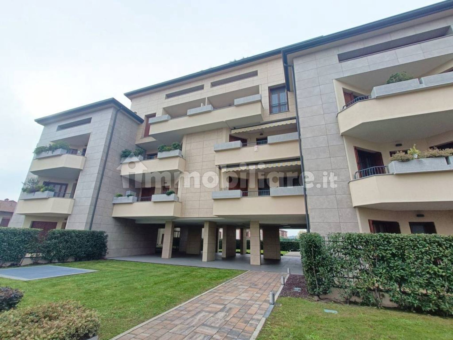 Condominio nel Gudo Gambaredo, Lombardia 11187630