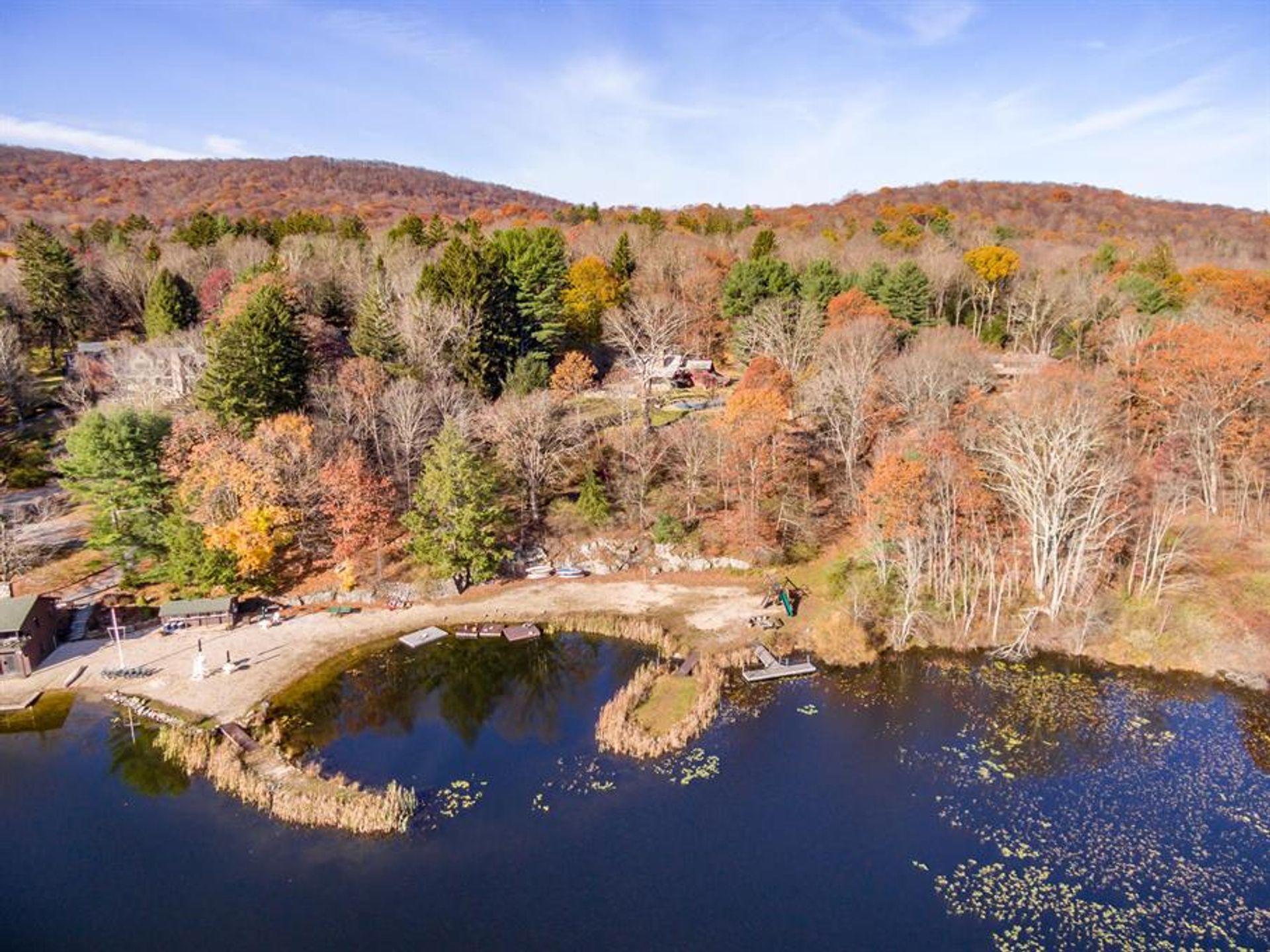 casa no Carmel Hamlet, New York 11188581