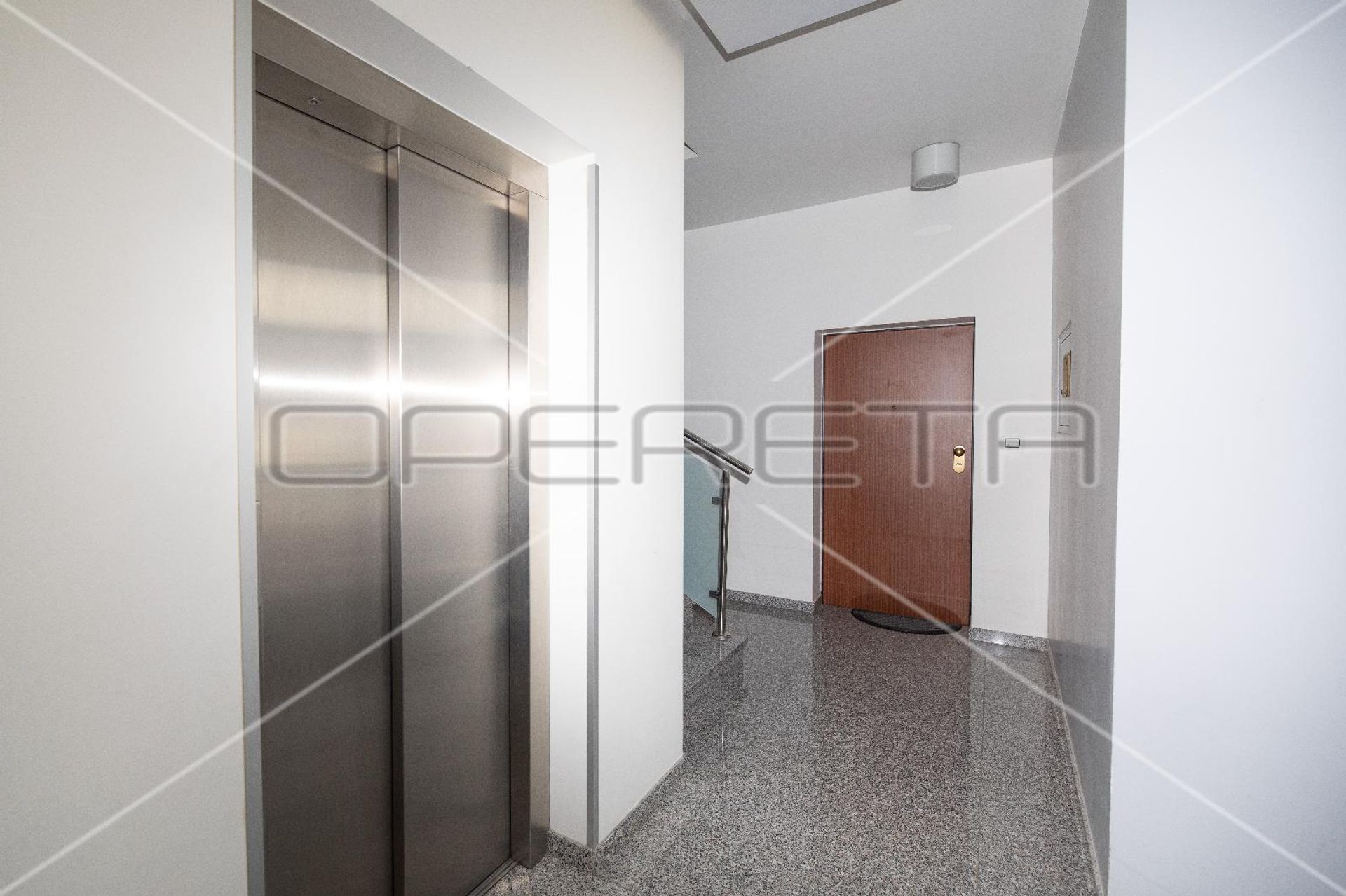 Condominio en Zagreb,  11189386