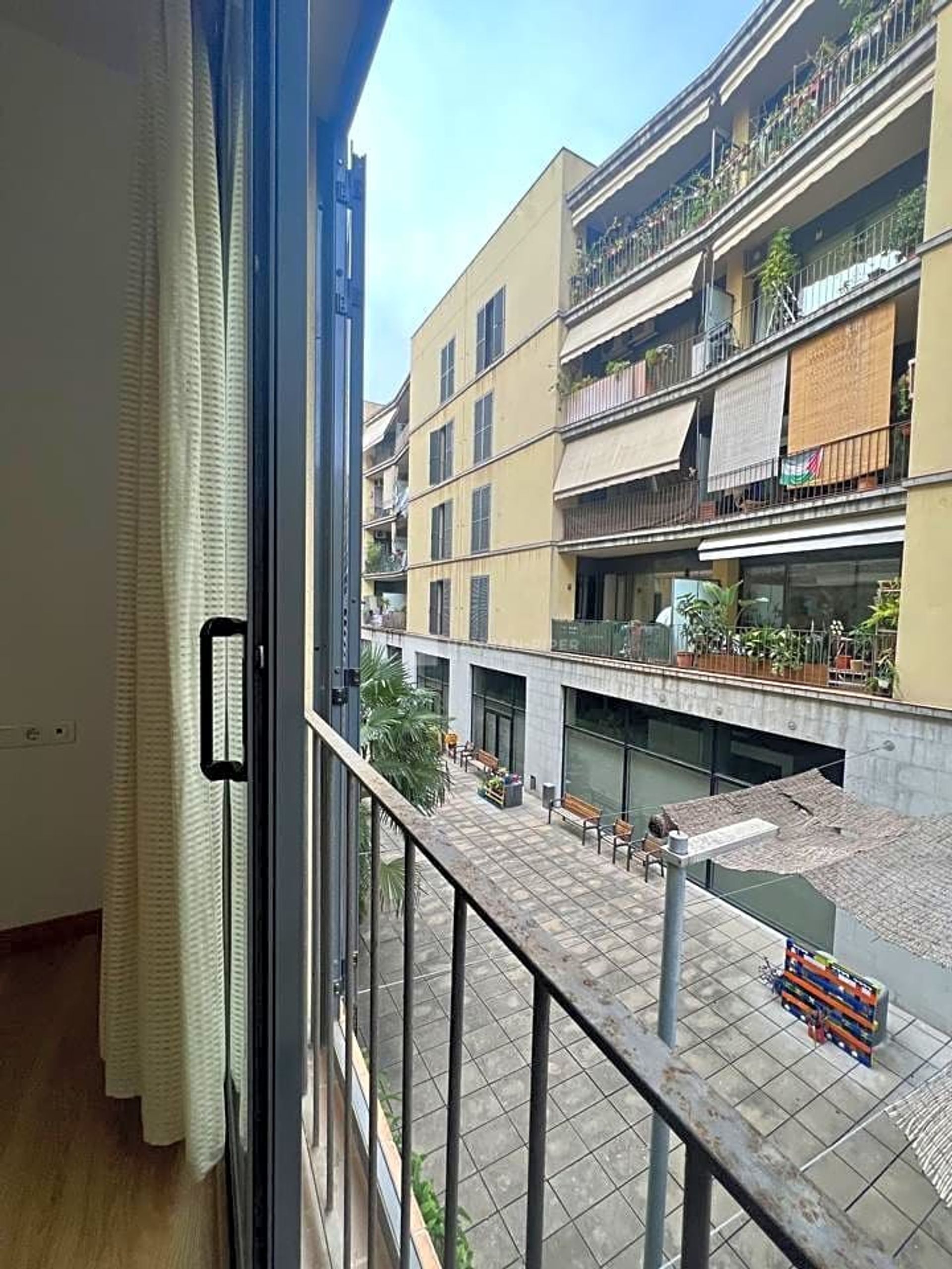 Condominio en Barcelona, Catalunya 11190192