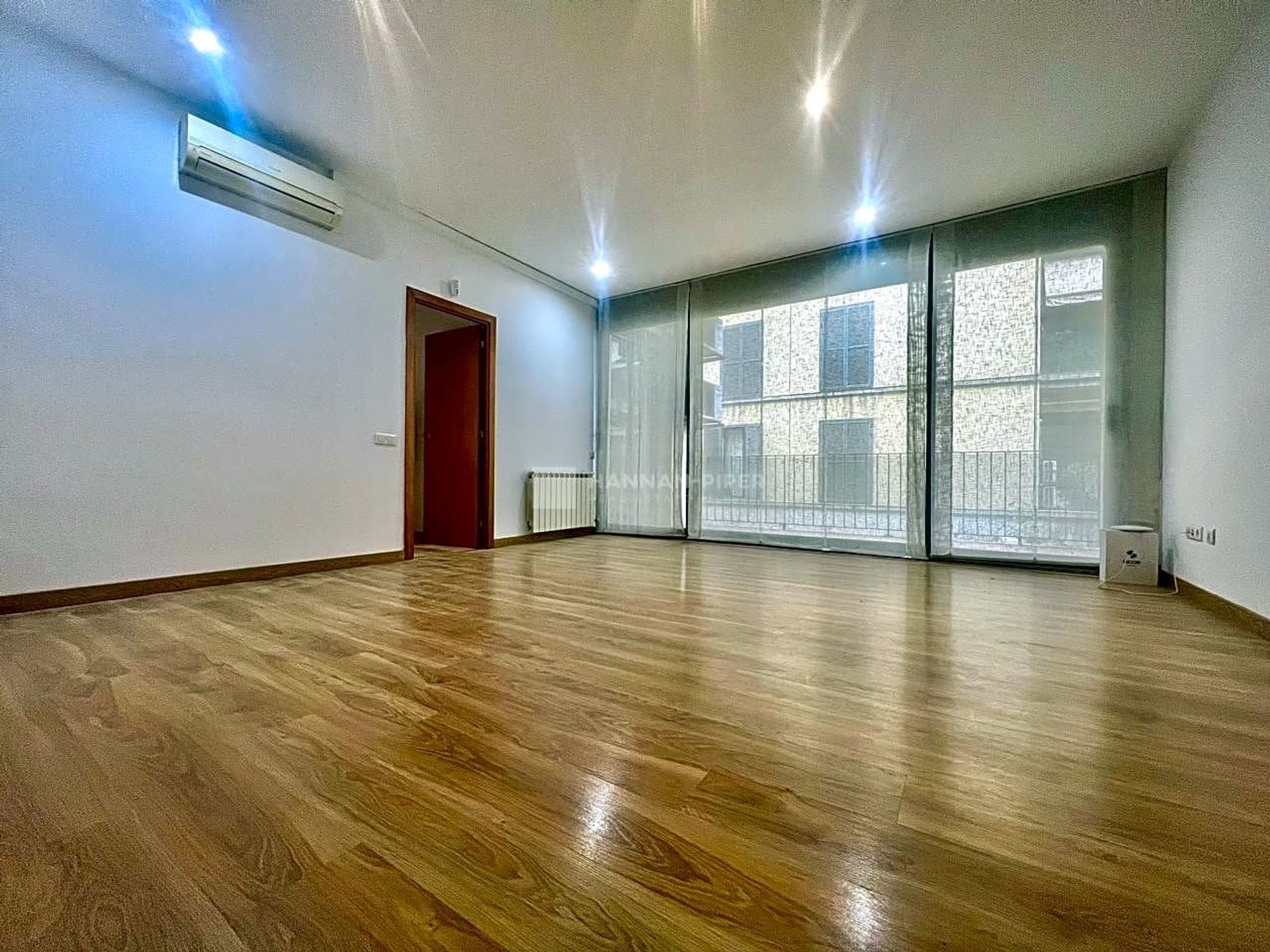 Condominio en Barcelona, Catalunya 11190192