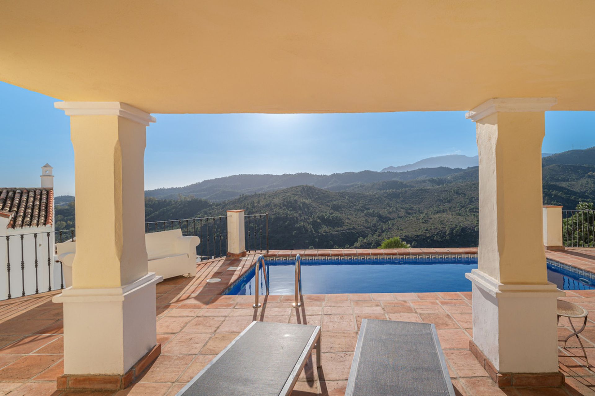 Multiple Houses in Benahavís, Andalucía 11191054