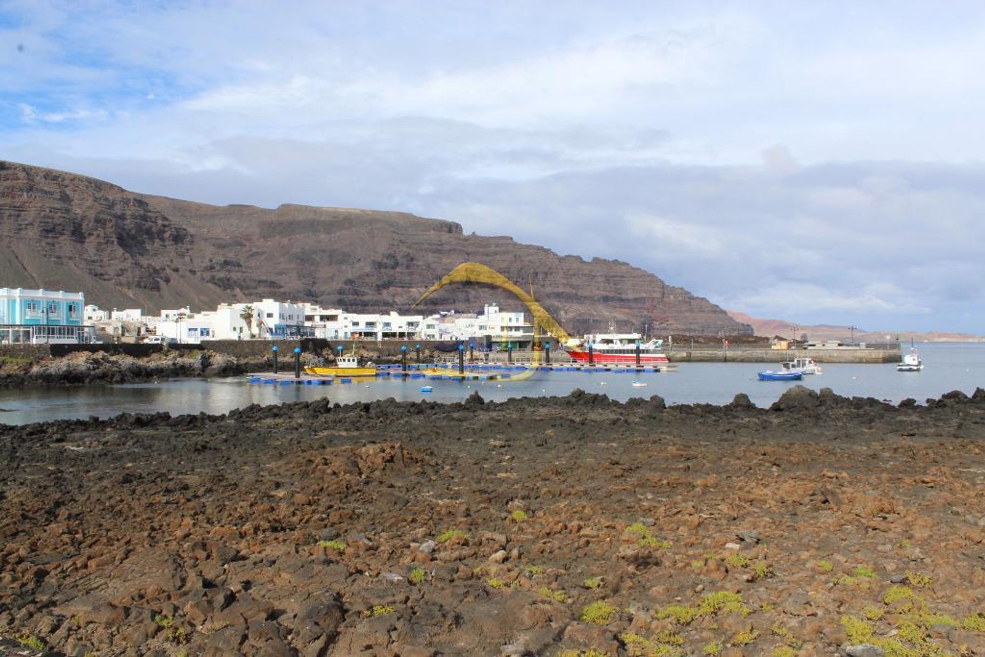 Condominium in Orzola, Canarias 11192084