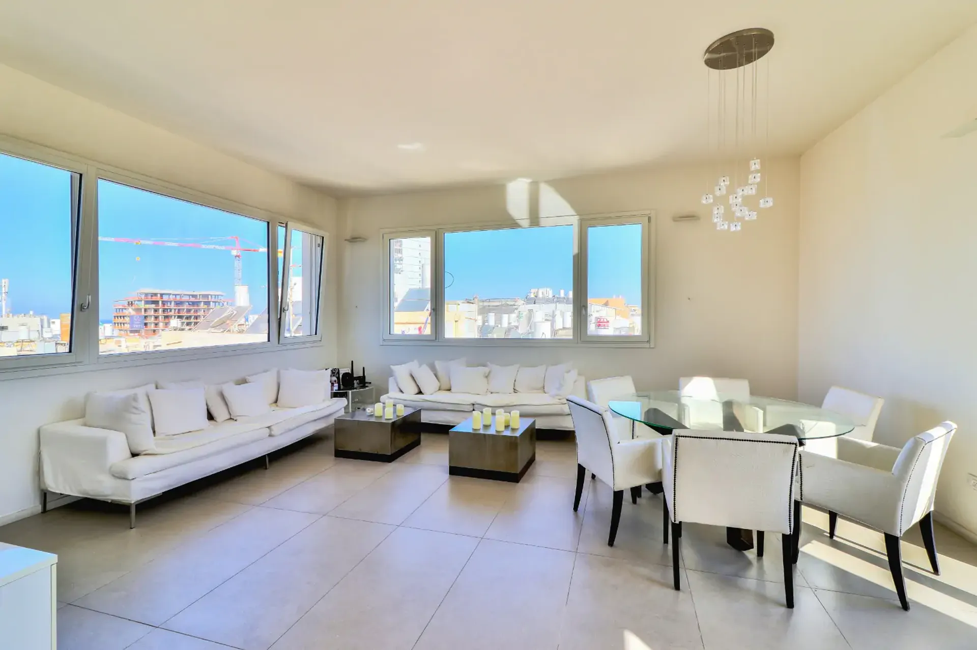 Condominium in Tel Aviv-Yafo, Dizengoff Street 11192564