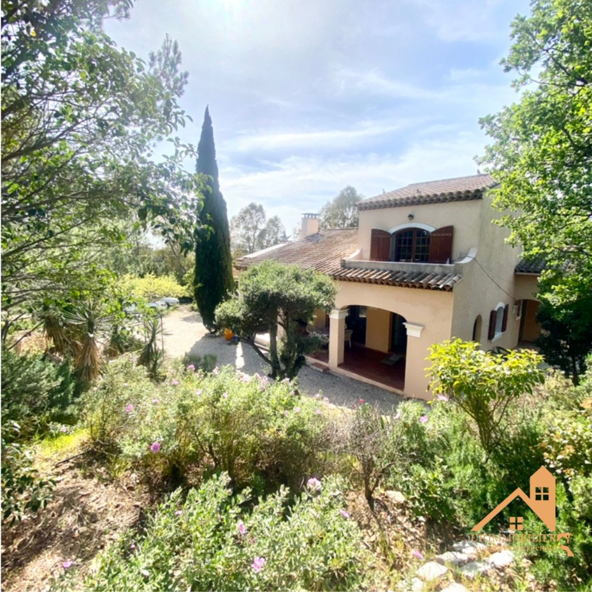 Huis in La Seyne-sur-Mer, Provence-Alpes-Cote d'Azur 11192802