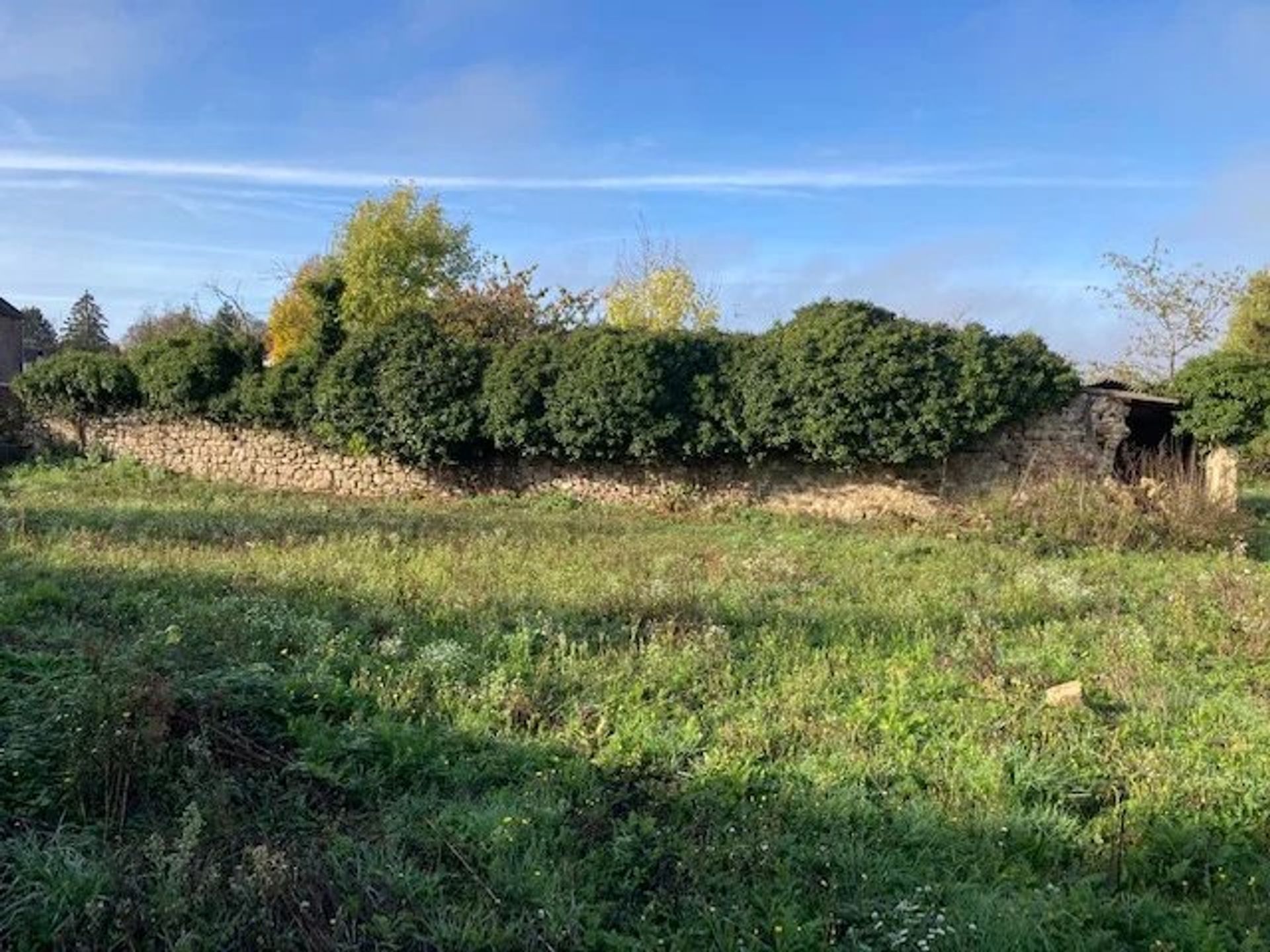 Land in Senlis, Oise 11192833