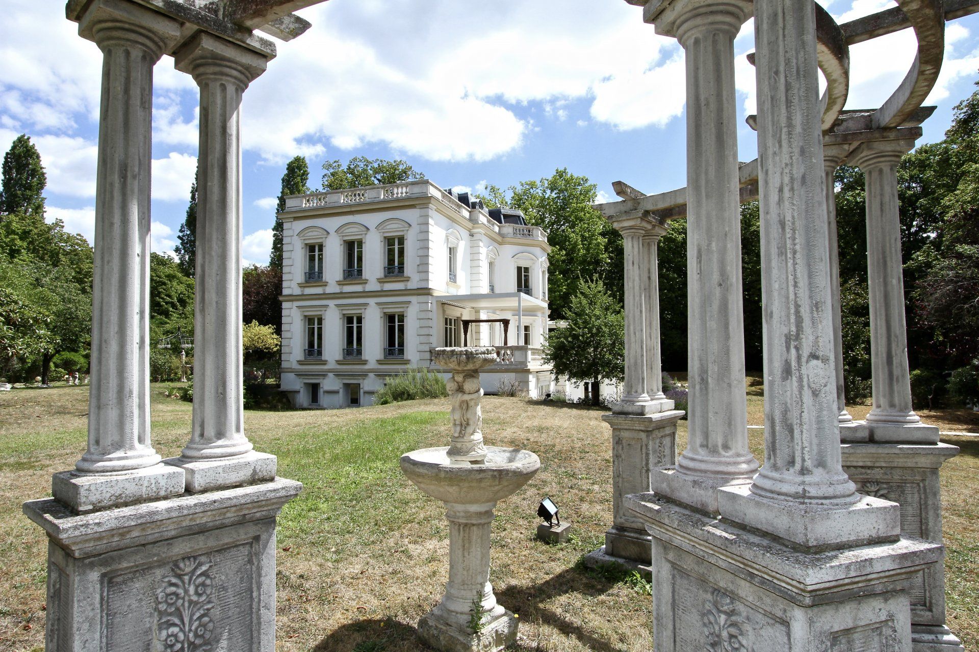 Casa nel Le Vesinet, Ile-de-France 11192842