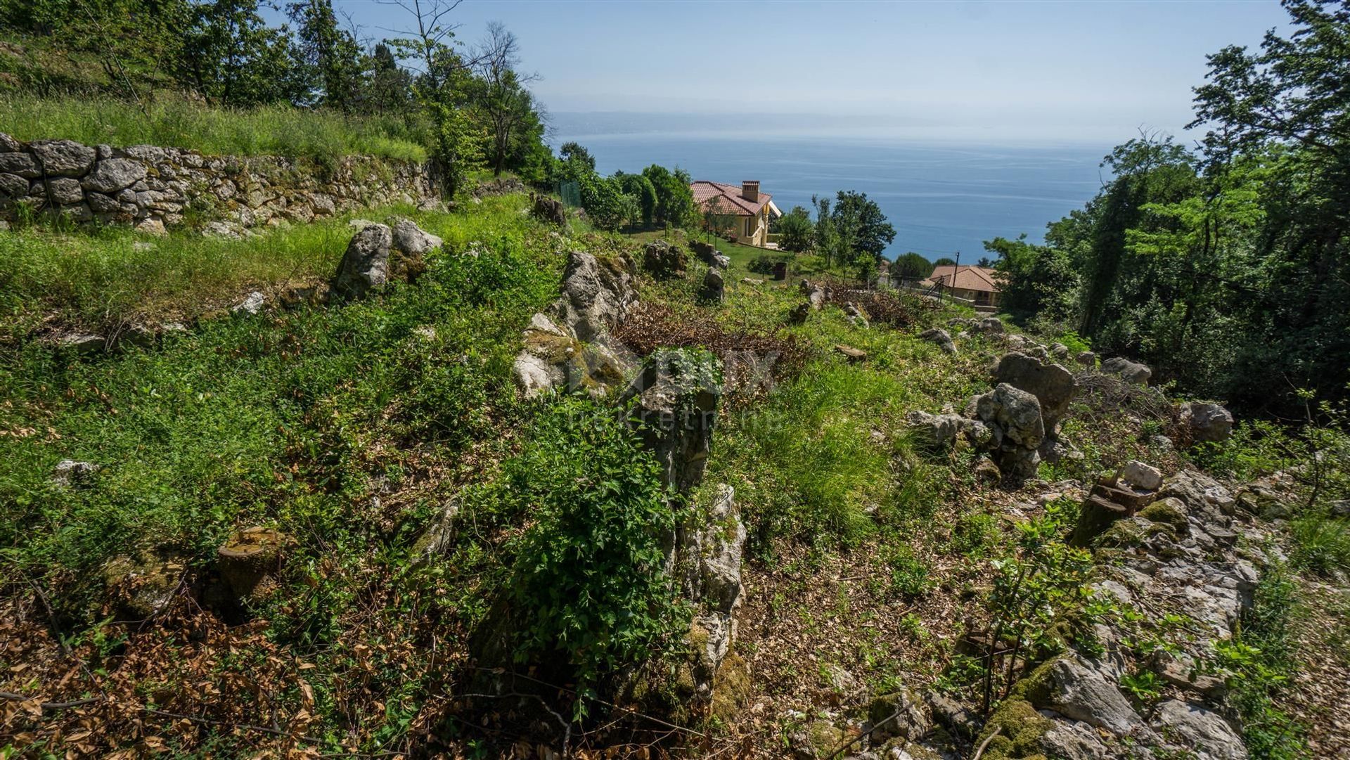 土地 在 Lovran, Primorje-Gorski Kotar County 11193620